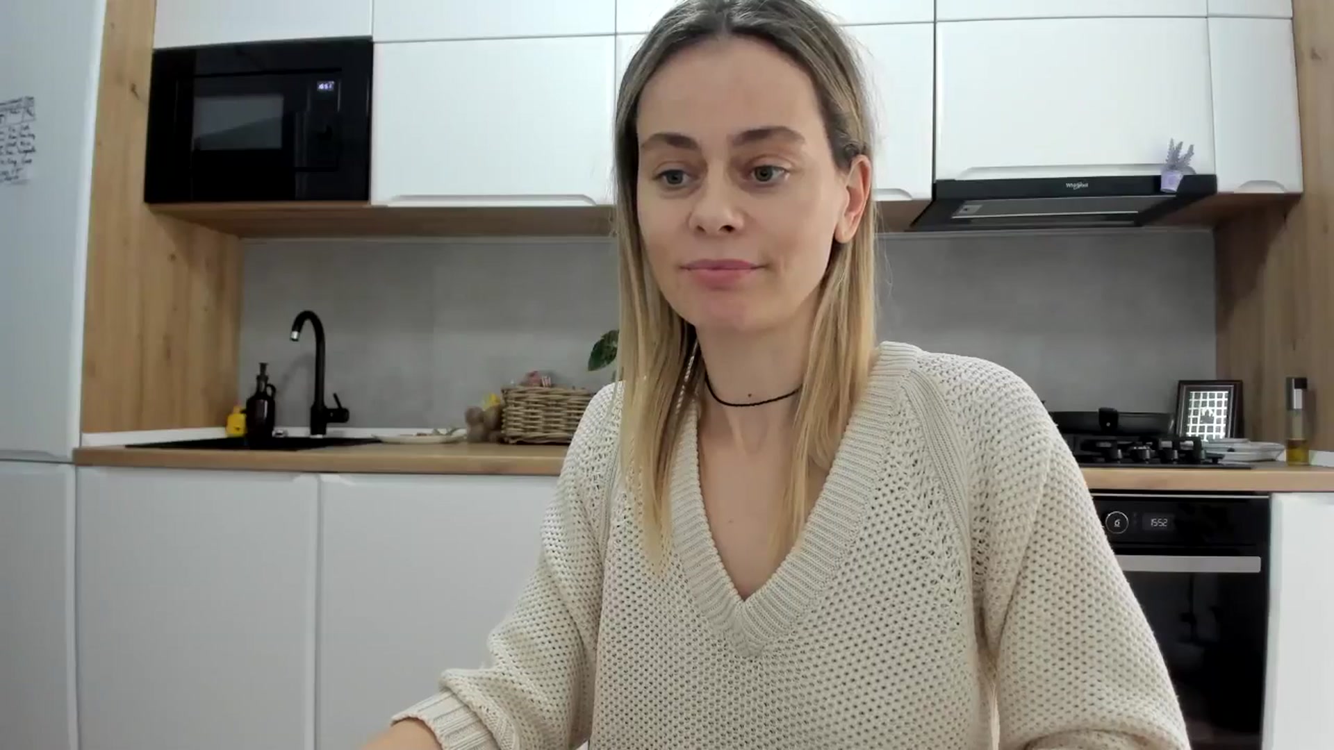Gallery image thumbnail from DebbyPaige's myfreecams stream on, 01/14/2026, 14:21 image 16 of 20