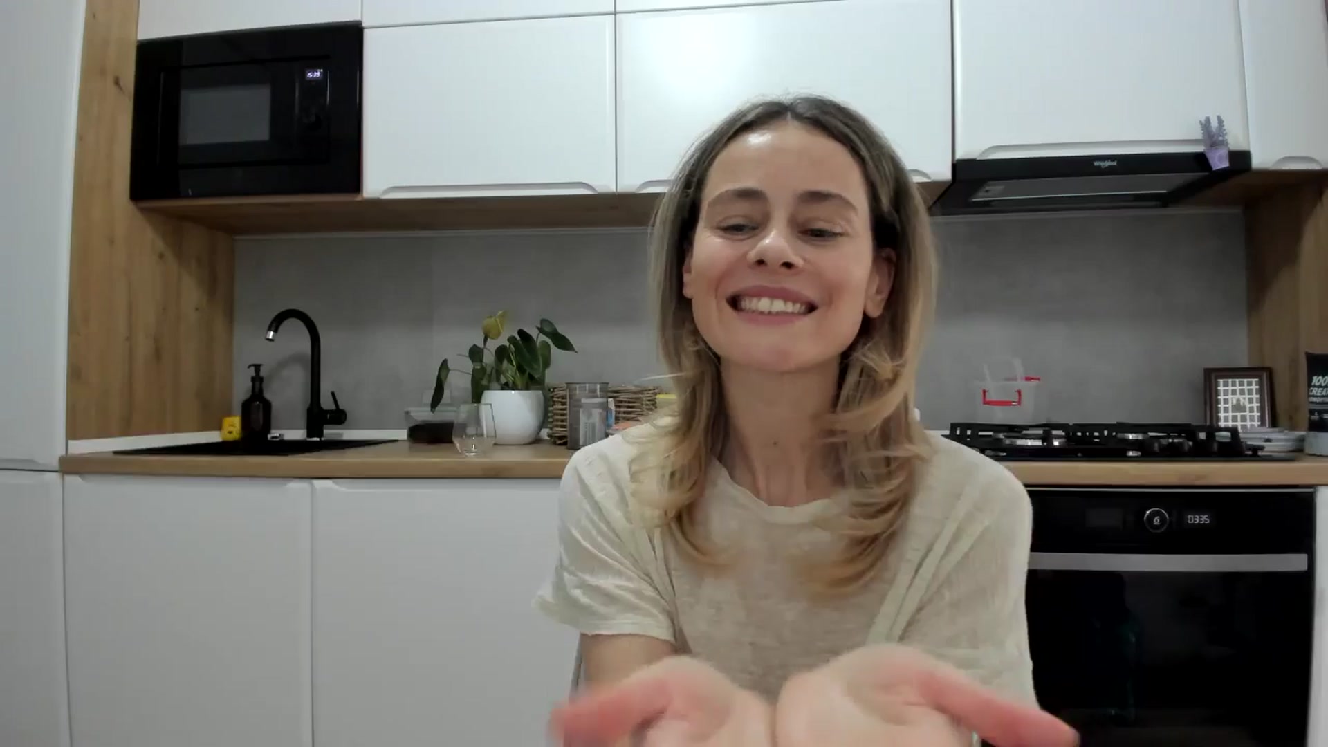 Gallery image thumbnail from DebbyPaige's myfreecams stream on, 01/22/2026, 13:04 image 19 of 20