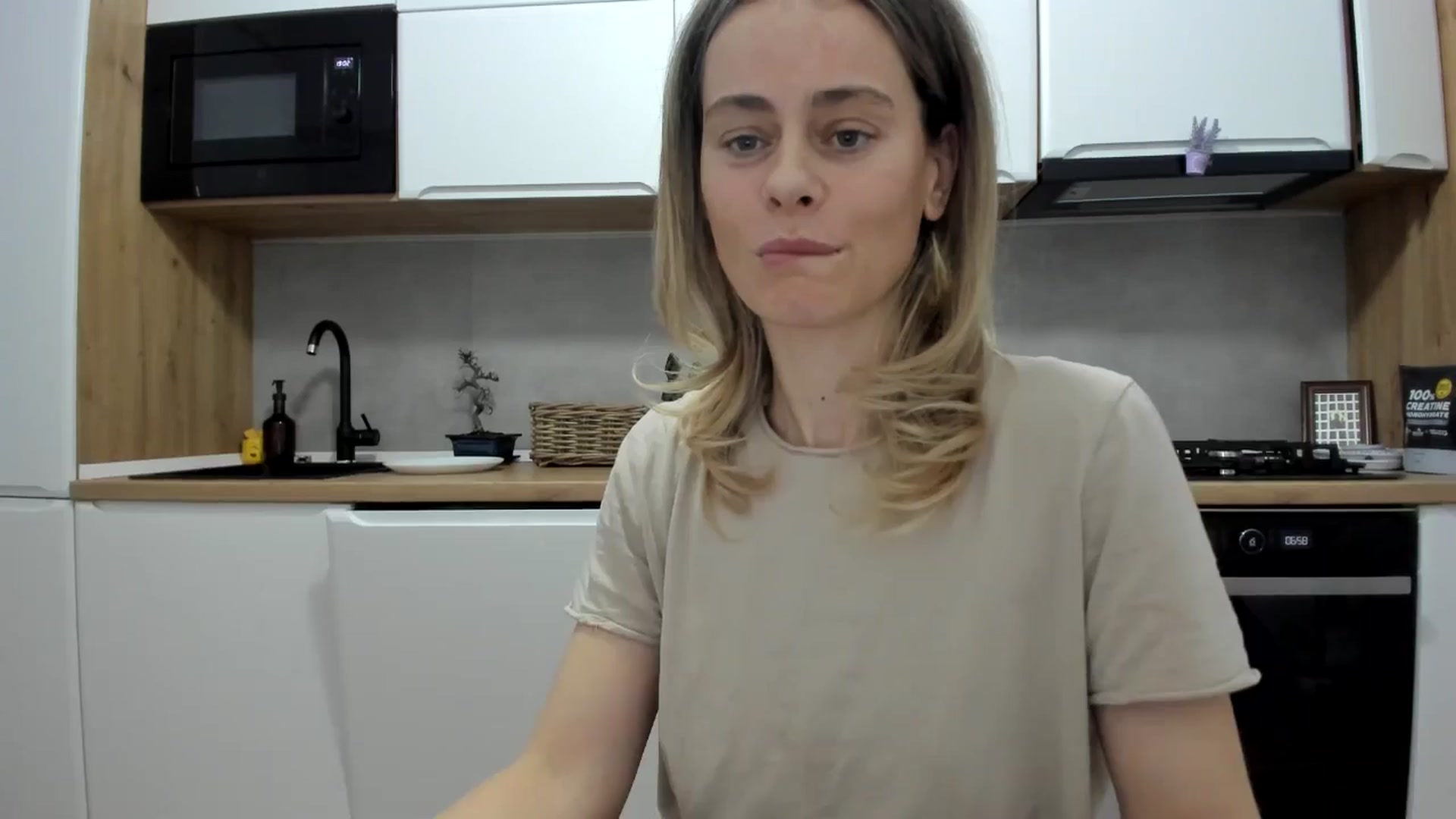 Gallery image thumbnail from DebbyPaige's myfreecams stream on, 01/23/2026, 16:21 image 13 of 20