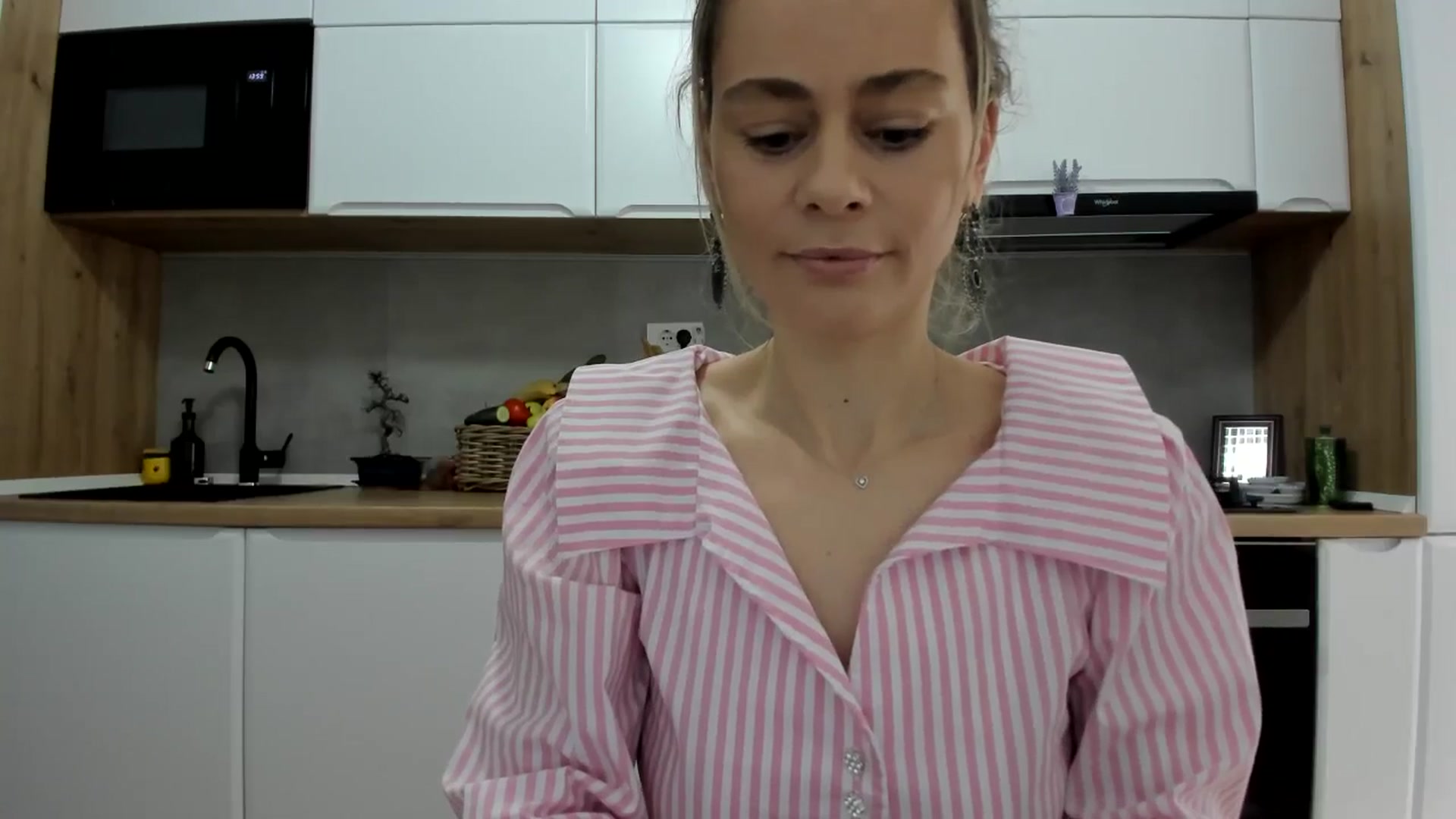 Gallery image thumbnail from DebbyPaige's myfreecams stream on, 01/26/2026, 12:37 image 6 of 20