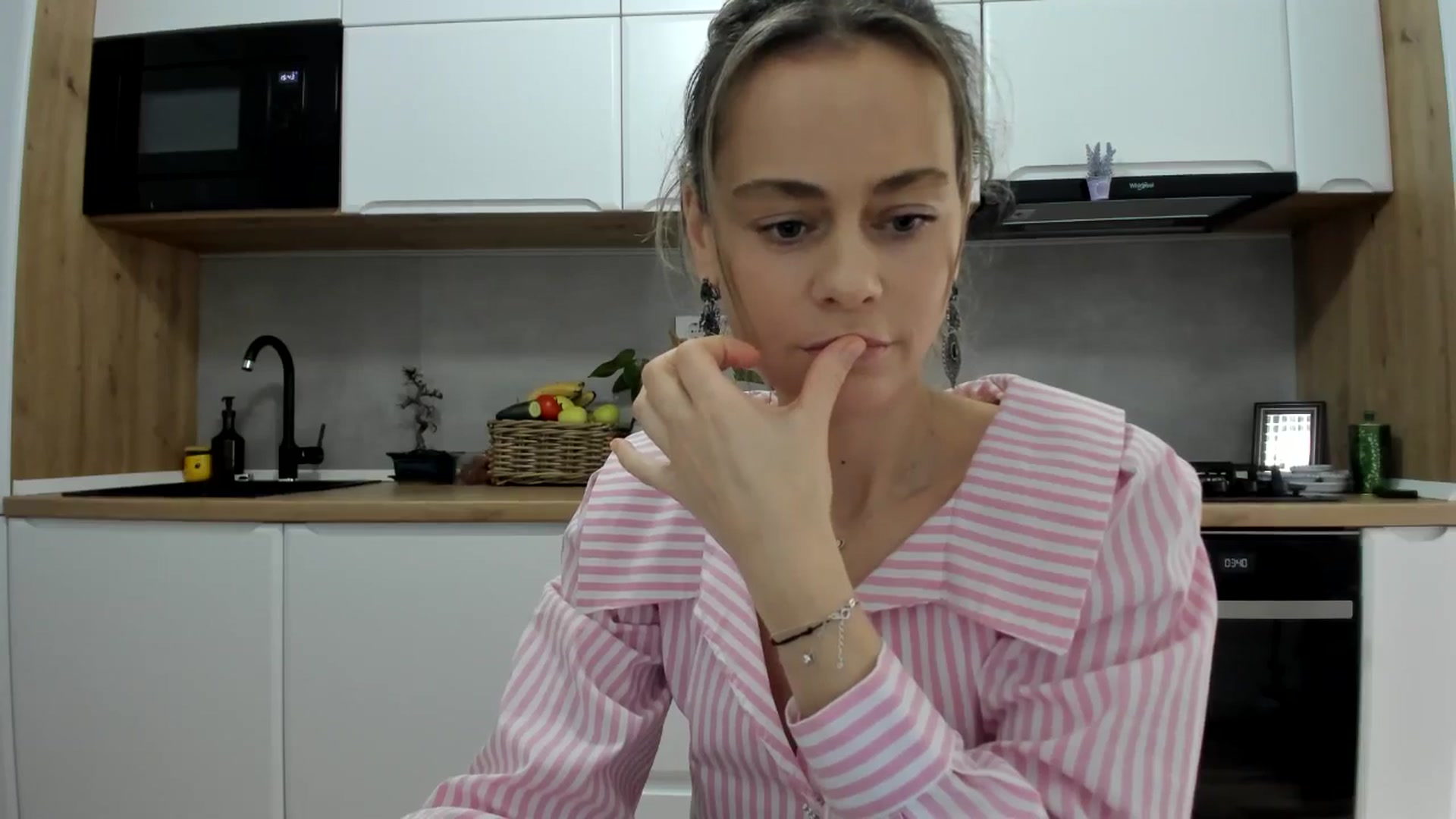 Gallery image thumbnail from DebbyPaige's myfreecams stream on, 01/26/2026, 12:47 image 19 of 20