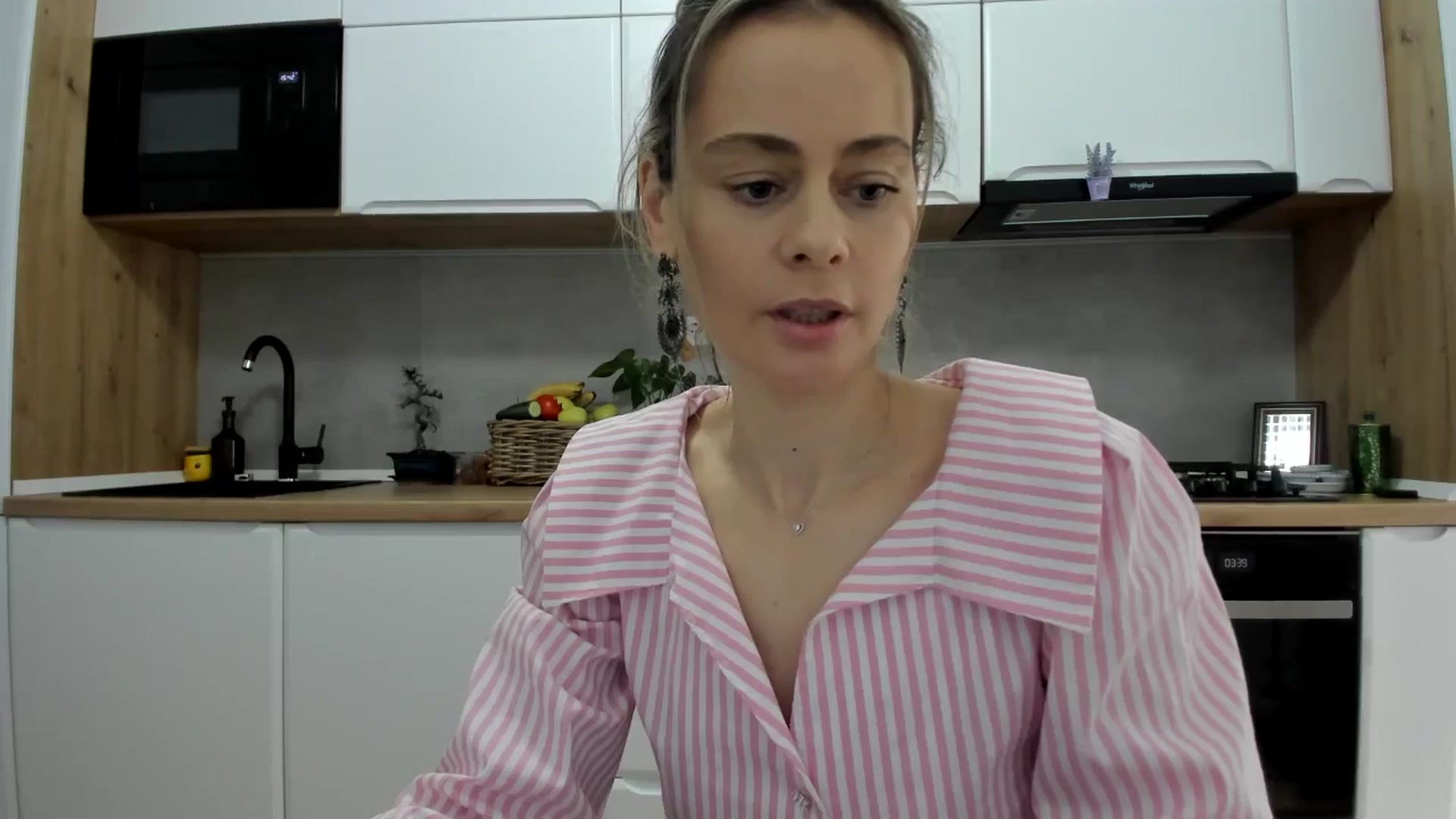 Gallery image thumbnail from DebbyPaige's myfreecams stream on, 01/26/2026, 12:47 image 17 of 20