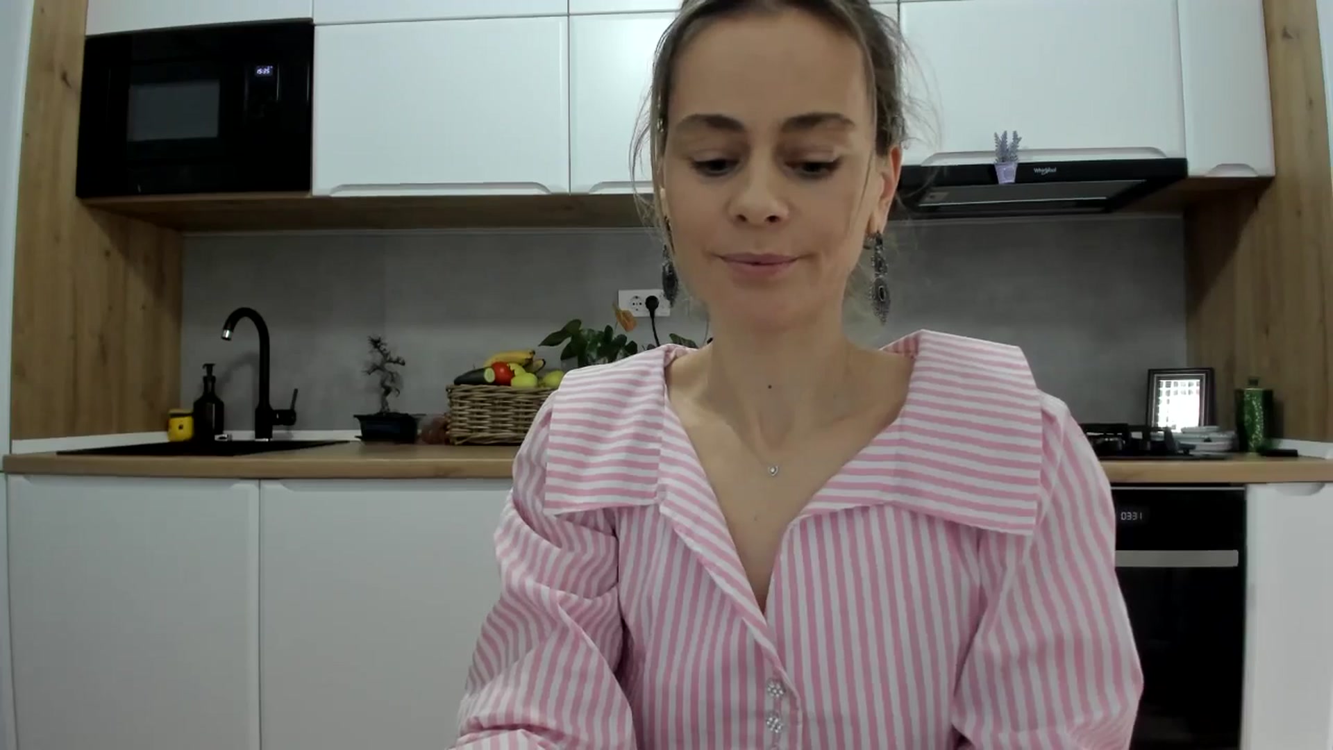 Gallery image thumbnail from DebbyPaige's myfreecams stream on, 01/26/2026, 12:47 image 3 of 20