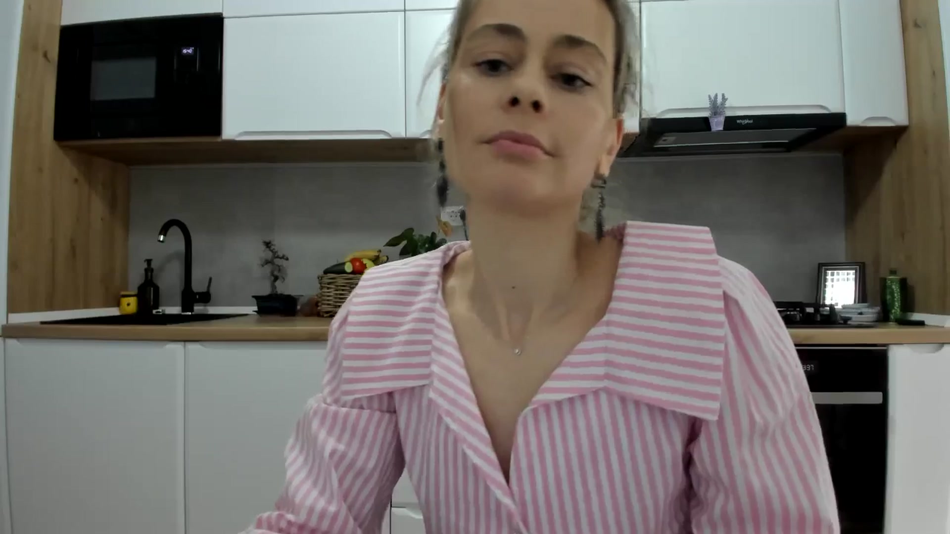 Gallery image thumbnail from DebbyPaige's myfreecams stream on, 01/26/2026, 12:47 image 13 of 20