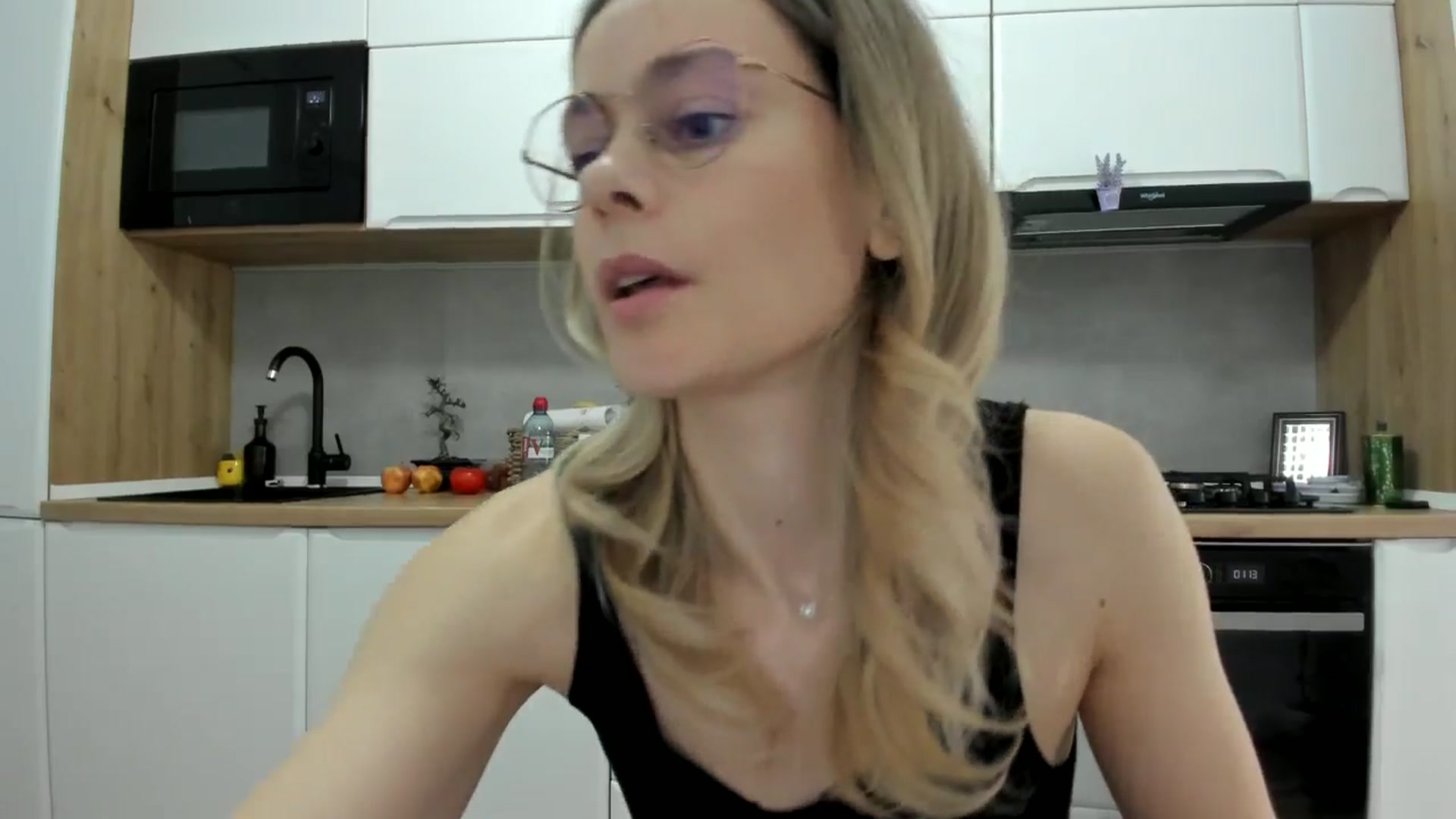 Gallery image thumbnail from DebbyPaige's myfreecams stream on, 01/27/2026, 12:27 image 2 of 20