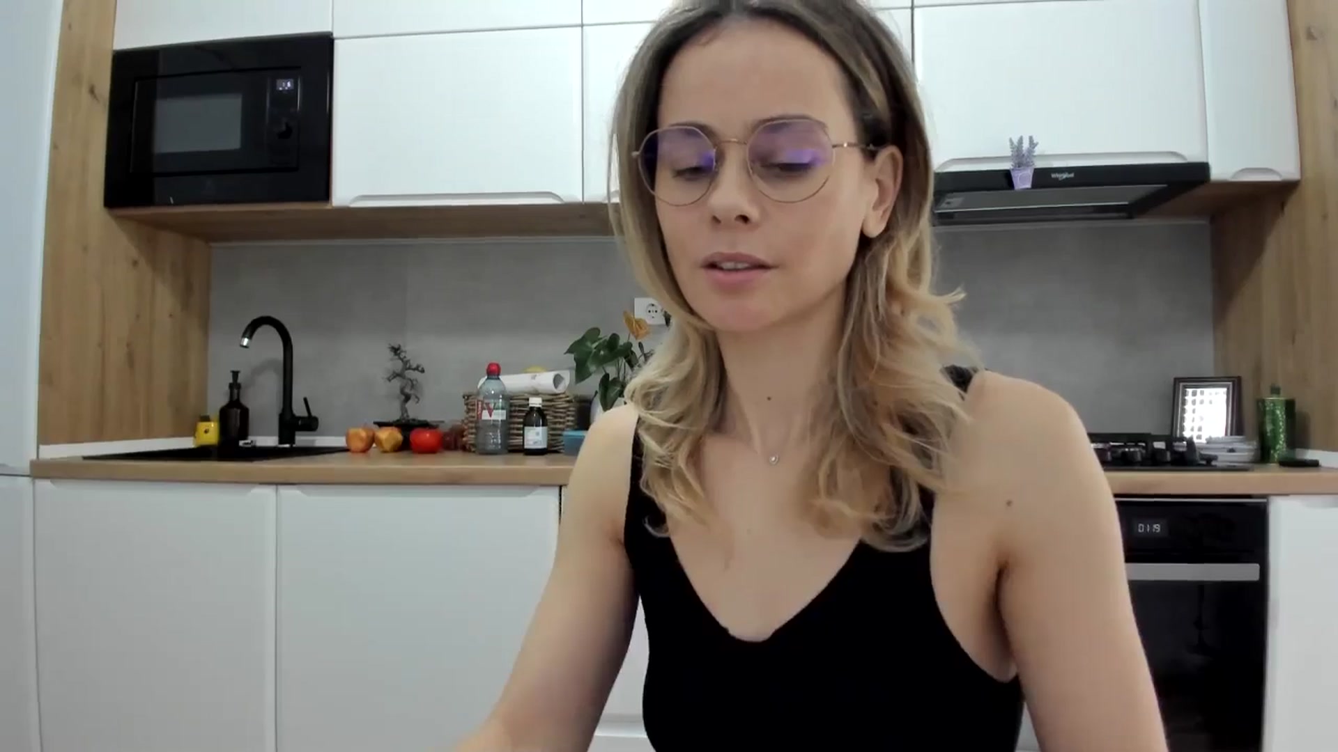 Gallery image thumbnail from DebbyPaige's myfreecams stream on, 01/27/2026, 12:27 image 3 of 20