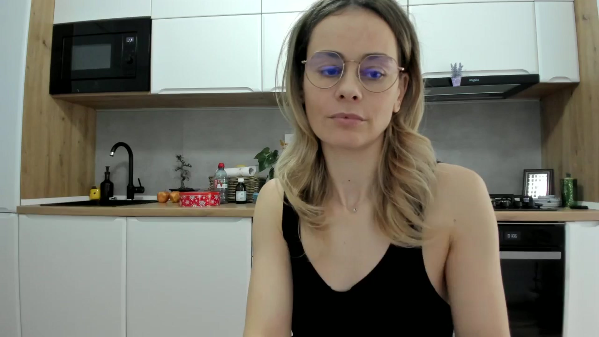 Gallery image thumbnail from DebbyPaige's myfreecams stream on, 01/27/2026, 12:27 image 1 of 20