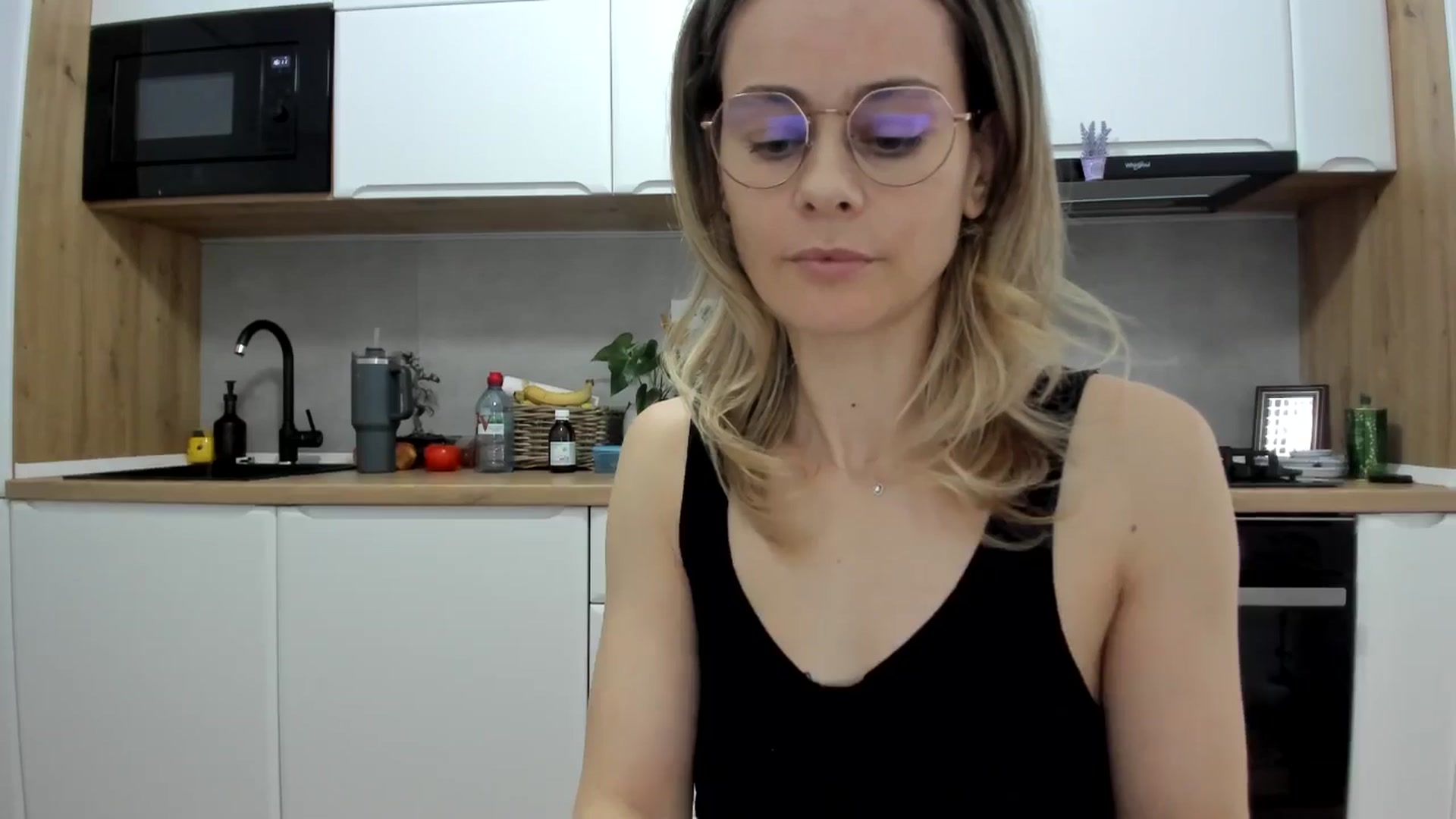 Gallery image thumbnail from DebbyPaige's myfreecams stream on, 01/27/2026, 13:42 image 9 of 20