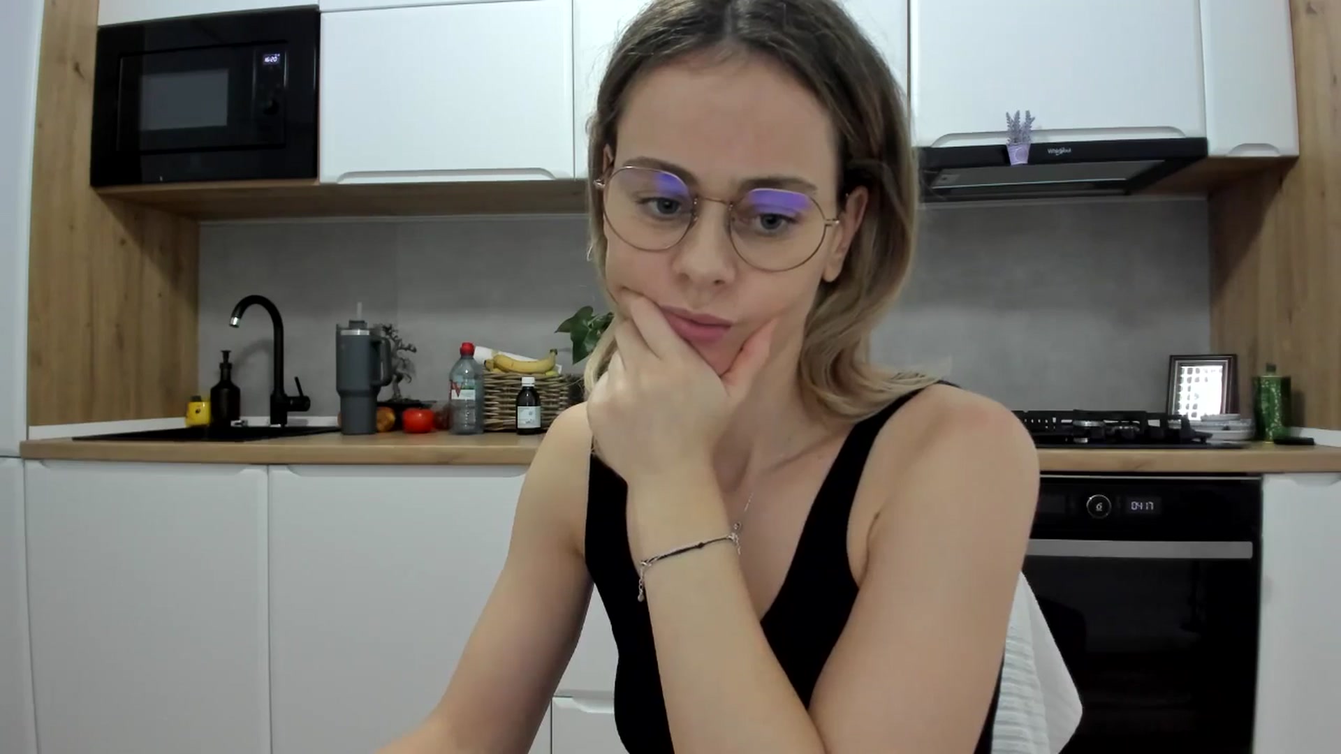 Gallery image thumbnail from DebbyPaige's myfreecams stream on, 01/27/2026, 13:42 image 13 of 20