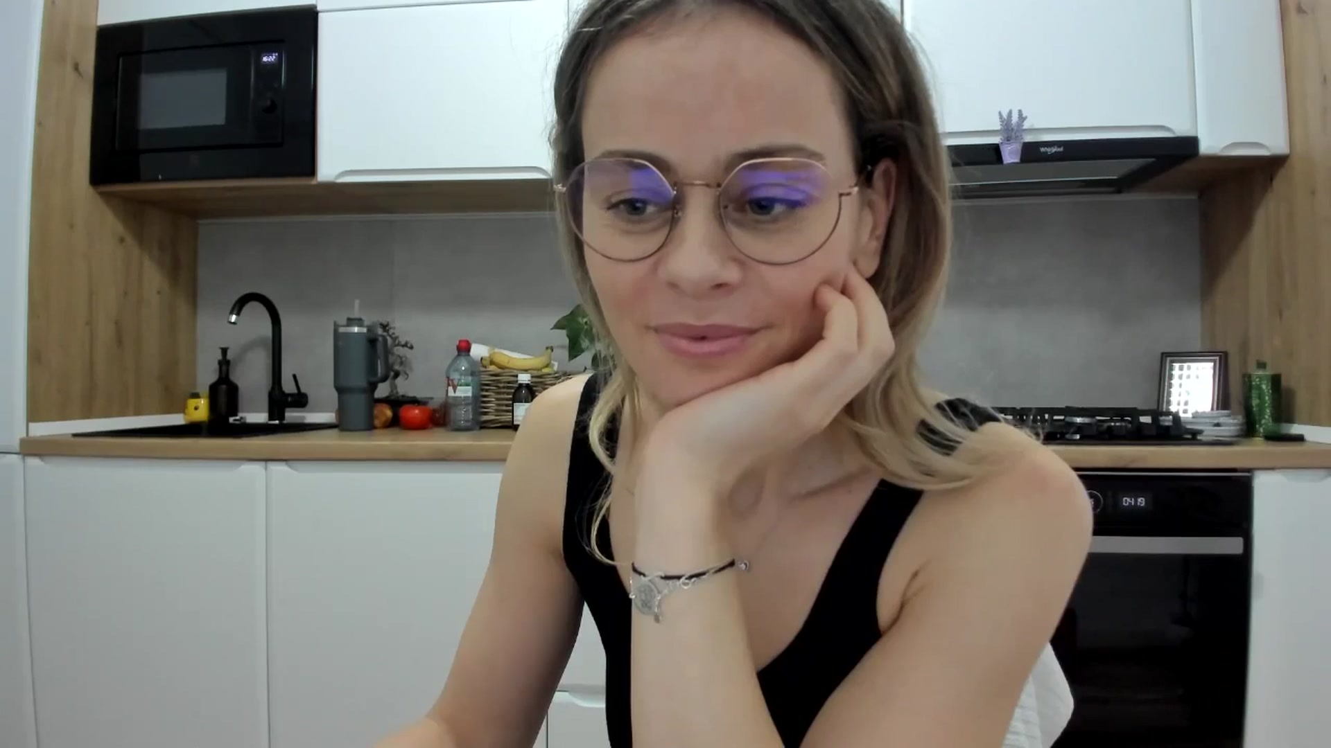 Gallery image thumbnail from DebbyPaige's myfreecams stream on, 01/27/2026, 13:42 image 14 of 20
