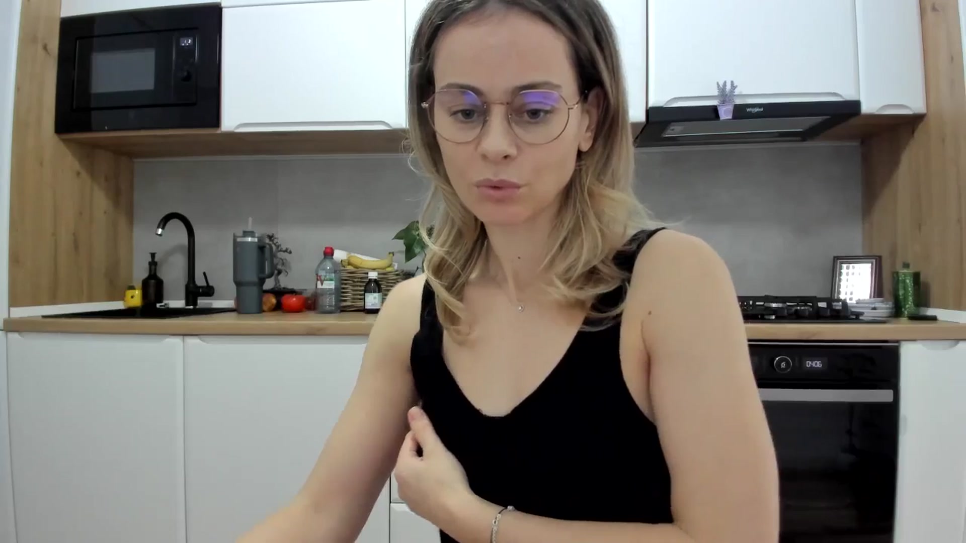 Gallery image thumbnail from DebbyPaige's myfreecams stream on, 01/27/2026, 13:42 image 8 of 20