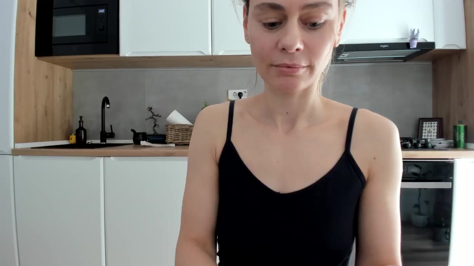 Gallery image thumbnail from DebbyPaige's myfreecams stream on, 02/03/2026, 12:53 image 4 of 20