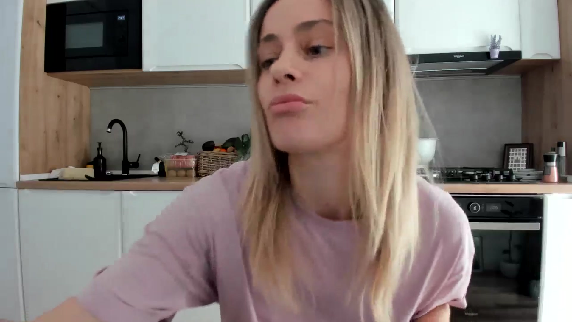 Gallery image thumbnail from DebbyPaige's myfreecams stream on, 02/04/2026, 12:01 image 11 of 20