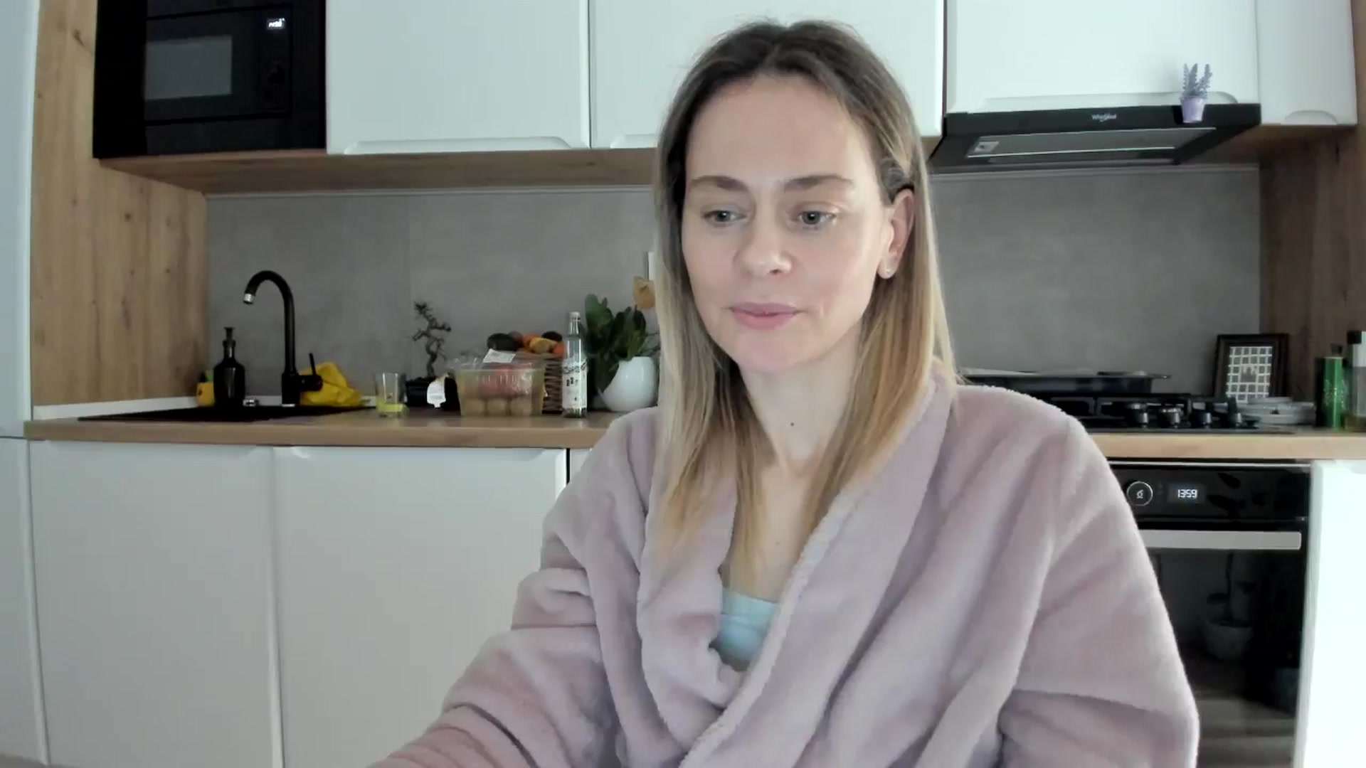 Gallery image thumbnail from DebbyPaige's myfreecams stream on, 02/05/2026, 13:37 image 2 of 20
