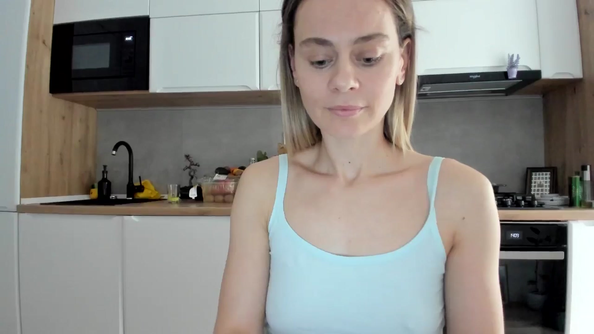Gallery image thumbnail from DebbyPaige's myfreecams stream on, 02/05/2026, 13:37 image 4 of 20
