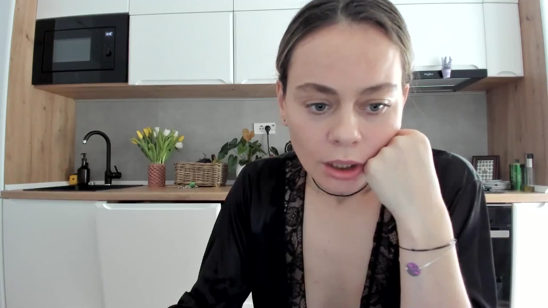 Gallery image thumbnail from DebbyPaige's myfreecams stream on, 02/10/2026, 11:31 image 9 of 20