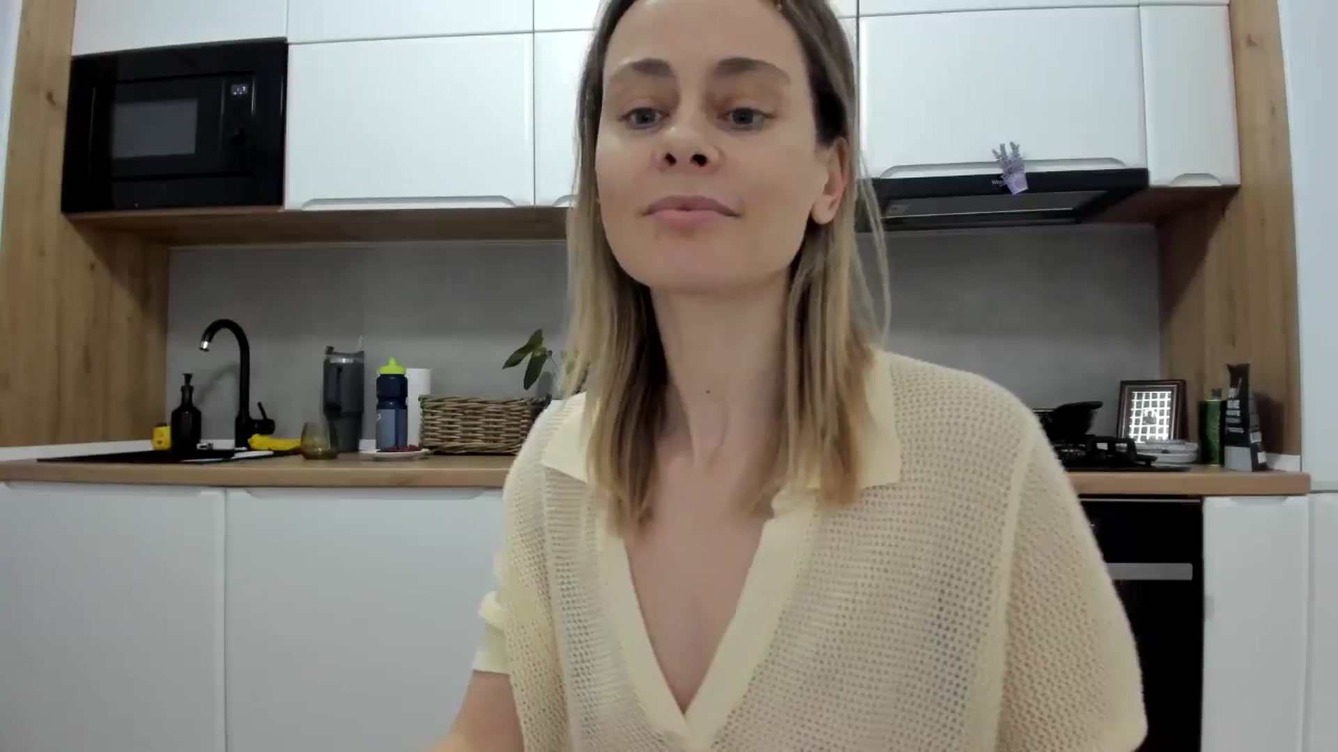 Gallery image thumbnail from DebbyPaige's myfreecams stream on, 02/17/2026, 13:35 image 5 of 20