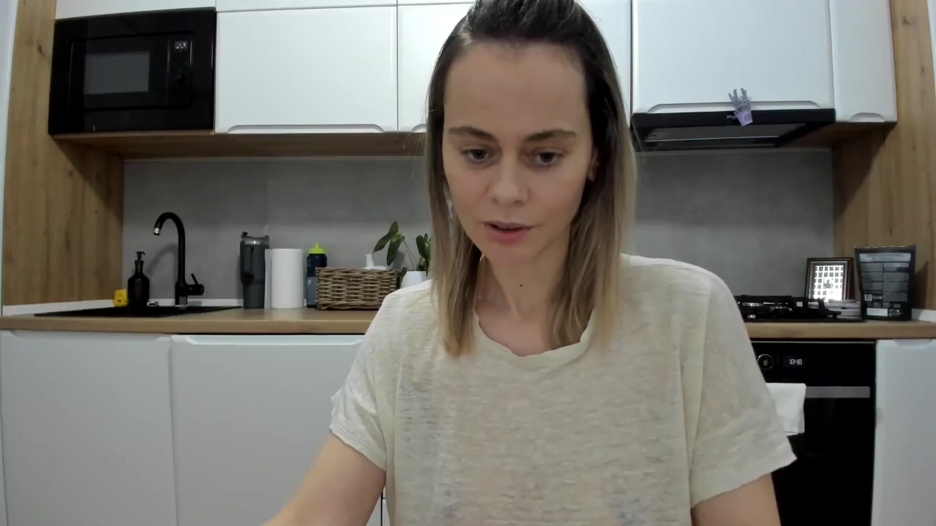 Gallery image thumbnail from DebbyPaige's myfreecams stream on, 02/18/2026, 18:42 image 7 of 20