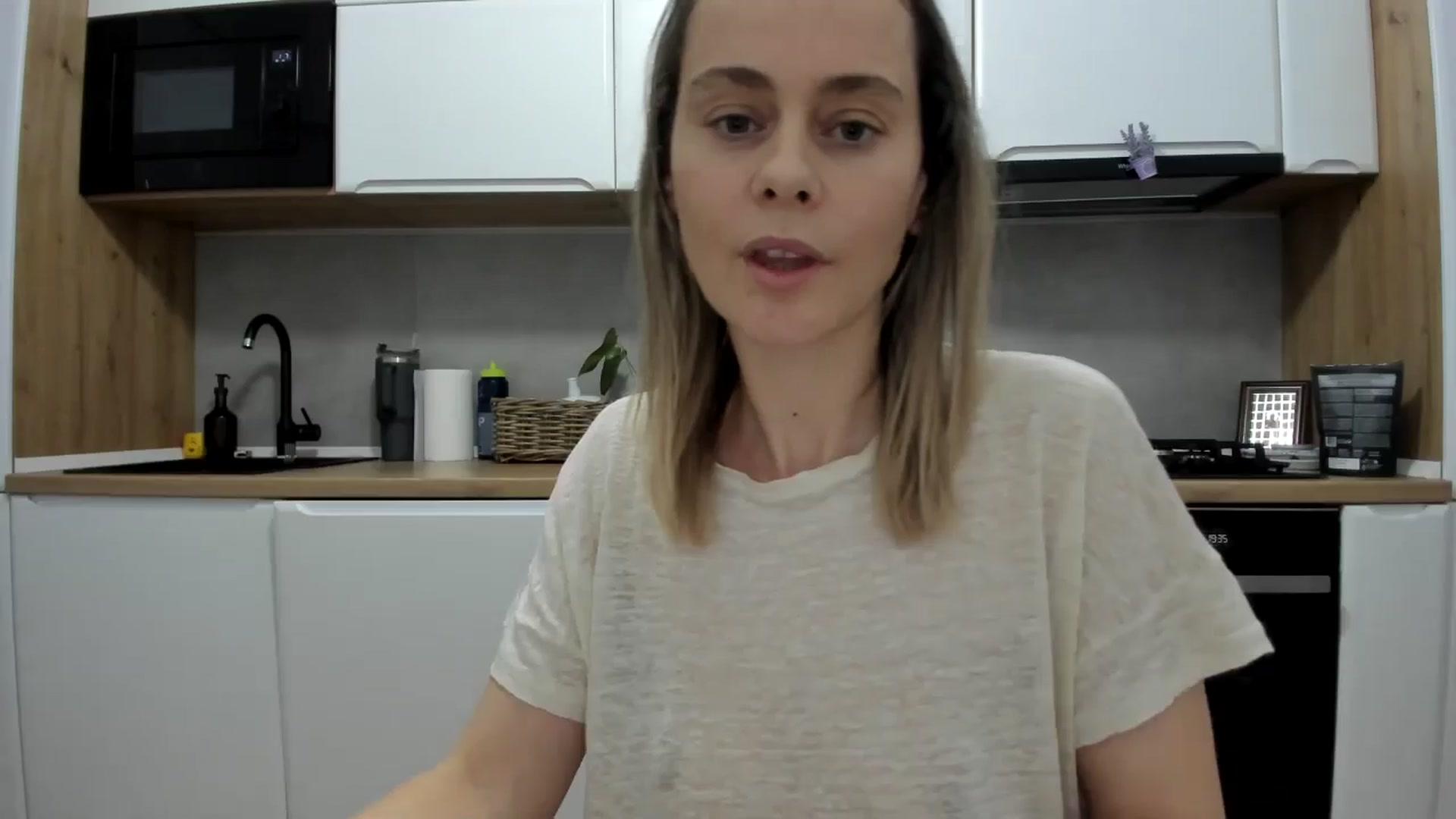 Gallery image thumbnail from DebbyPaige's myfreecams stream on, 02/18/2026, 18:42 image 13 of 20