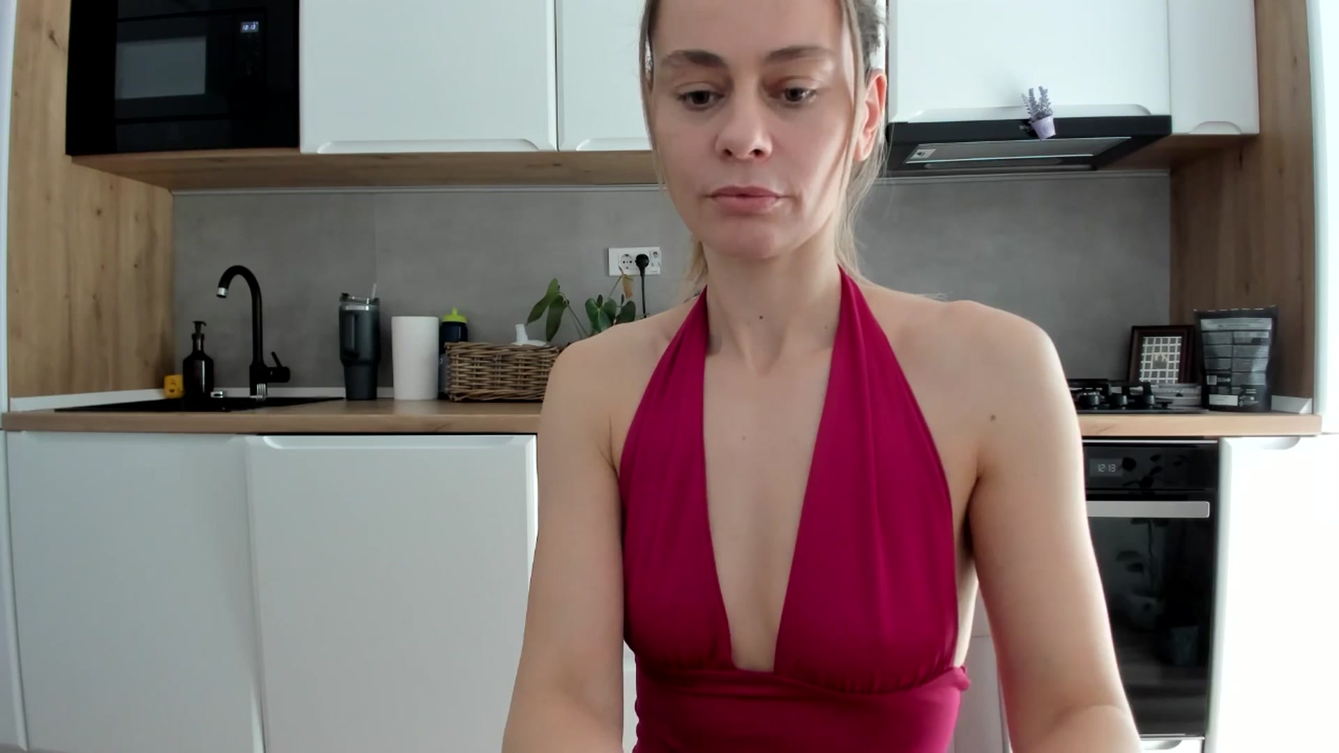Gallery image thumbnail from DebbyPaige's myfreecams stream on, 02/19/2026, 10:39 image 11 of 20