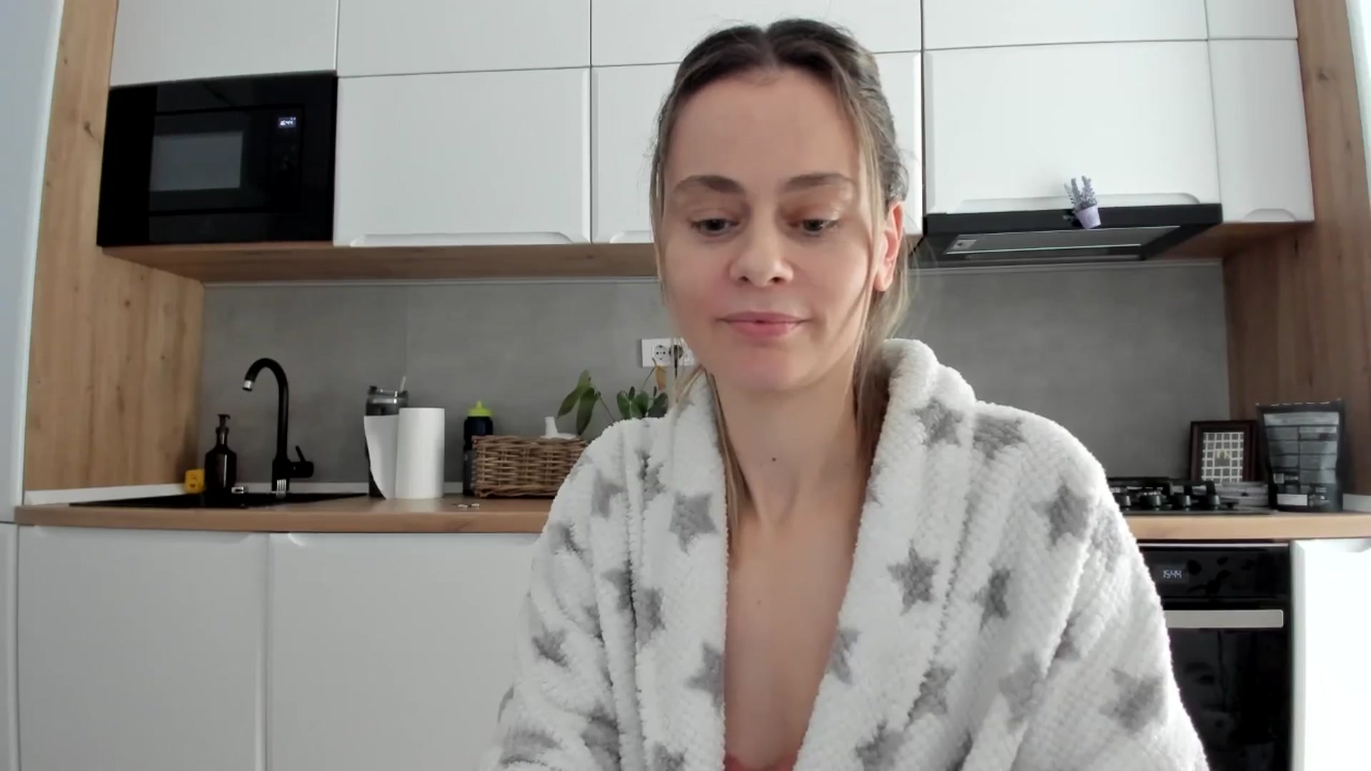 Gallery image thumbnail from DebbyPaige's myfreecams stream on, 02/19/2026, 14:13 image 11 of 20