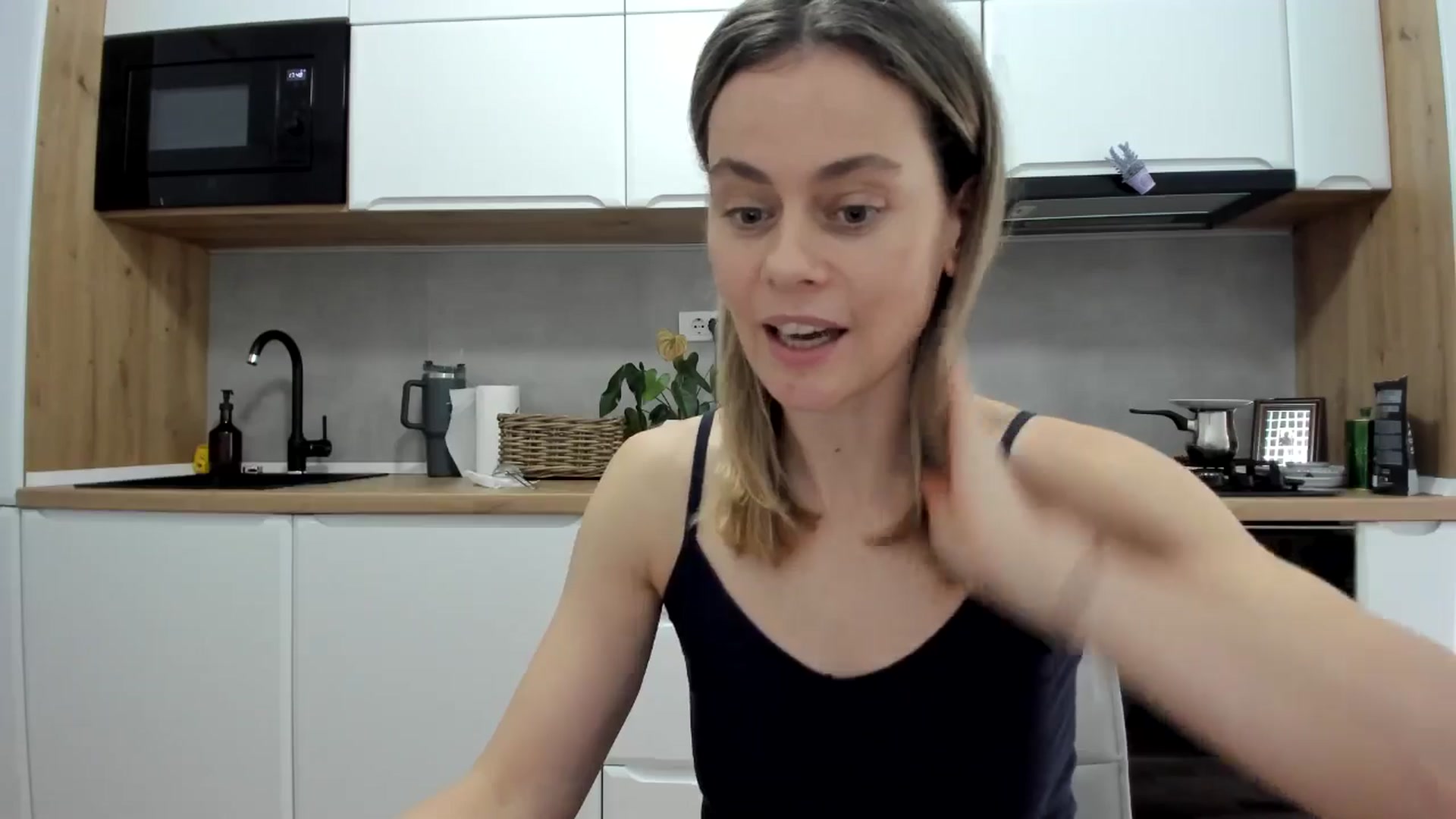 Gallery image thumbnail from DebbyPaige's myfreecams stream on, 02/20/2026, 15:57 image 6 of 20