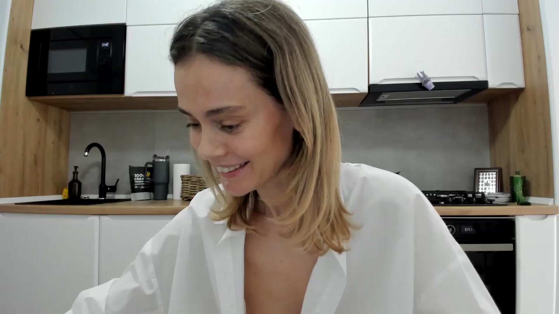 Gallery image thumbnail from DebbyPaige's myfreecams stream on, 02/21/2026, 14:47 image 19 of 20