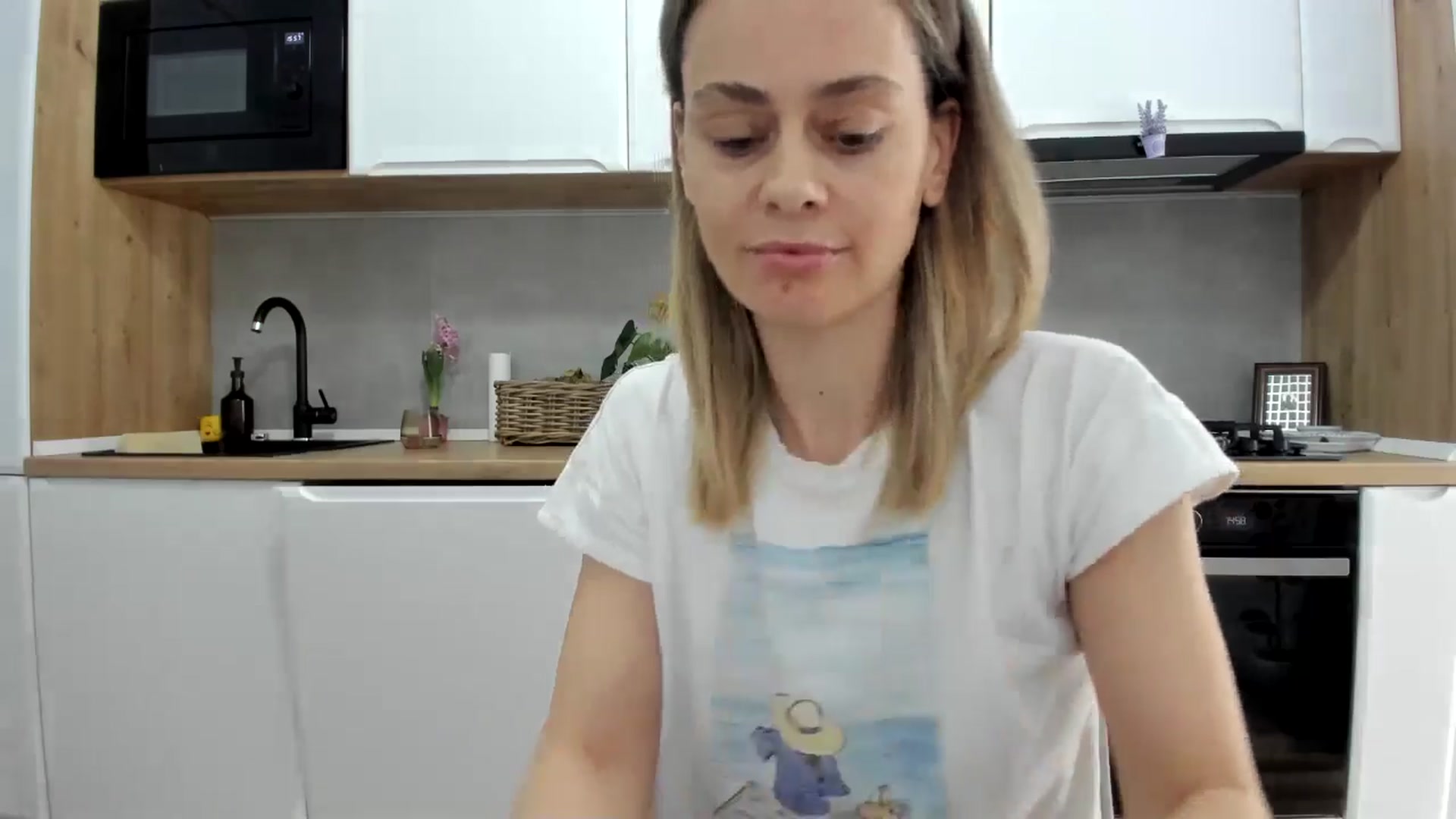 Gallery image thumbnail from DebbyPaige's myfreecams stream on, 02/24/2026, 13:44 image 9 of 20