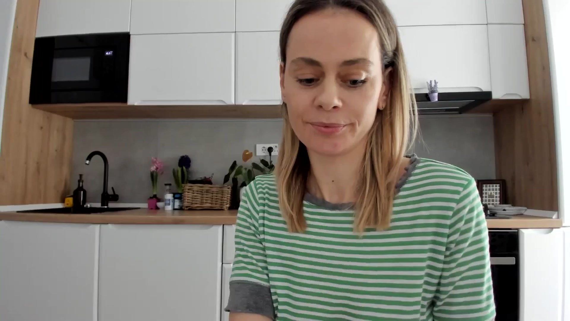 Gallery image thumbnail from DebbyPaige's myfreecams stream on, 02/25/2026, 13:56 image 5 of 20