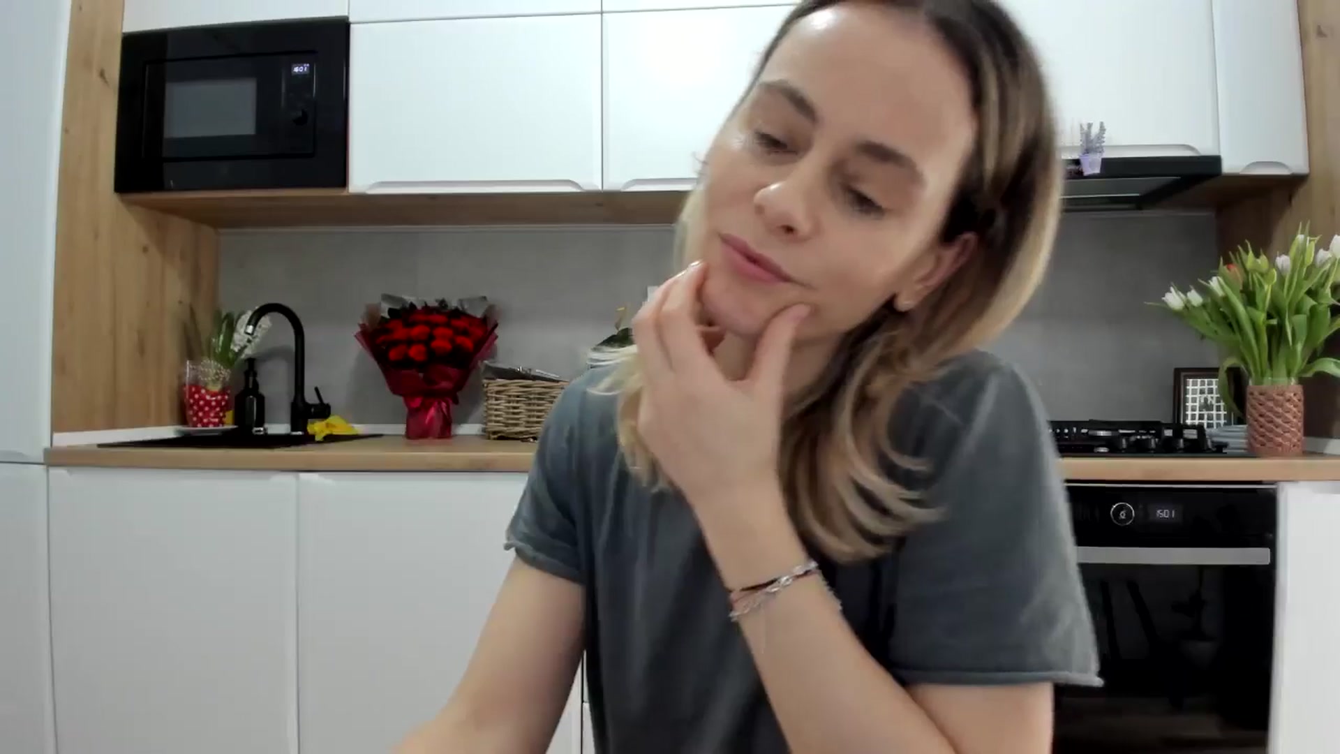Gallery image thumbnail from DebbyPaige's myfreecams stream on, 03/02/2026, 13:14 image 6 of 20