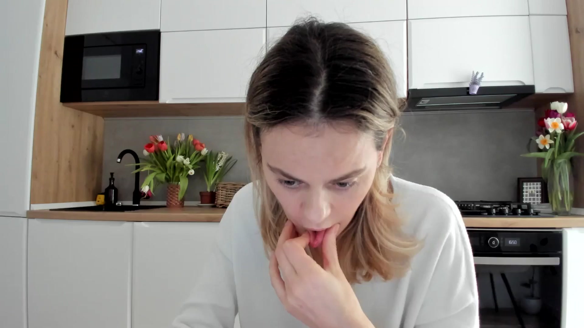 Gallery image thumbnail from DebbyPaige's myfreecams stream on, 03/03/2026, 15:10 image 4 of 20