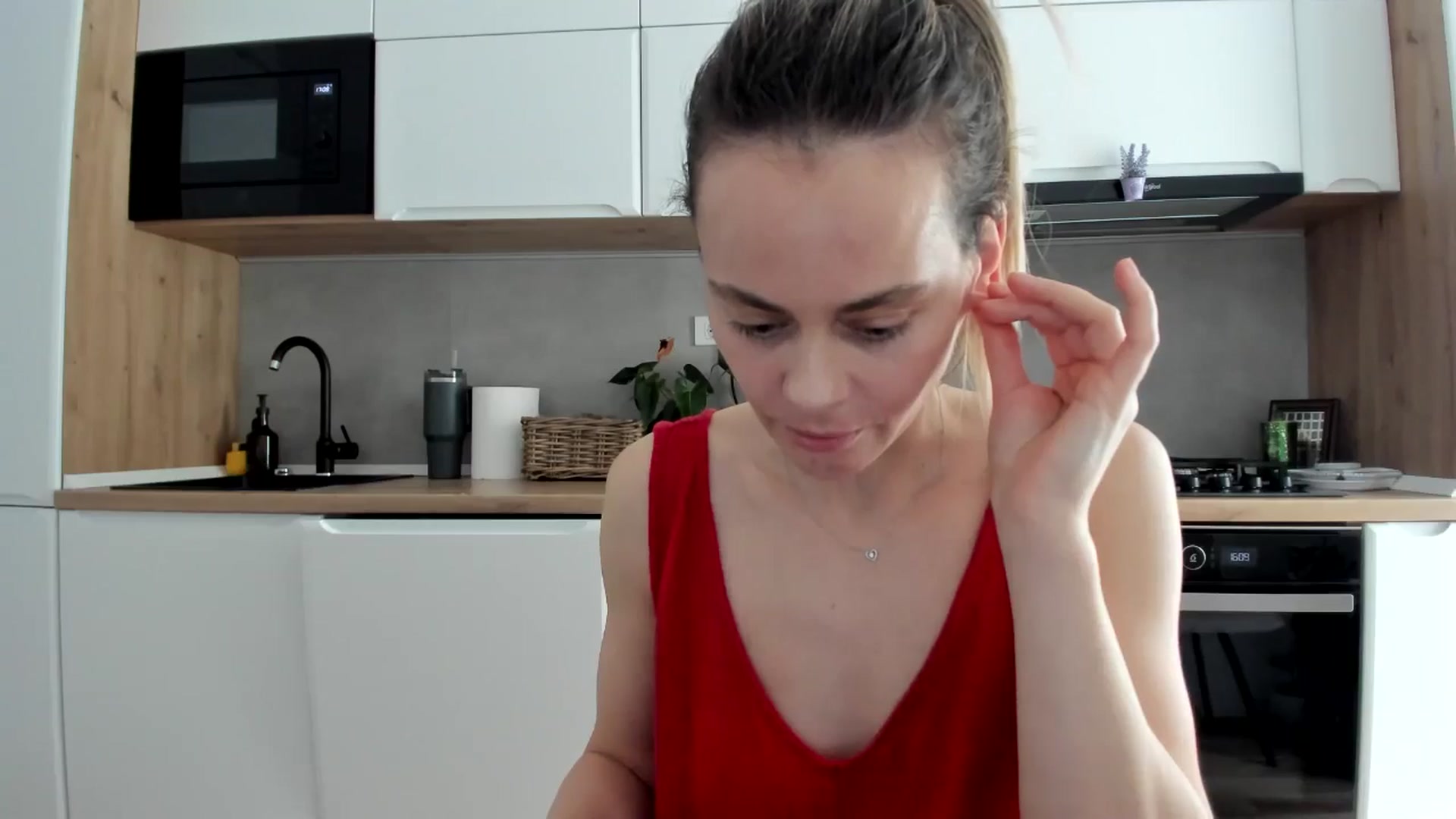 Gallery image thumbnail from DebbyPaige's myfreecams stream on, 03/12/2026, 14:30 image 18 of 20