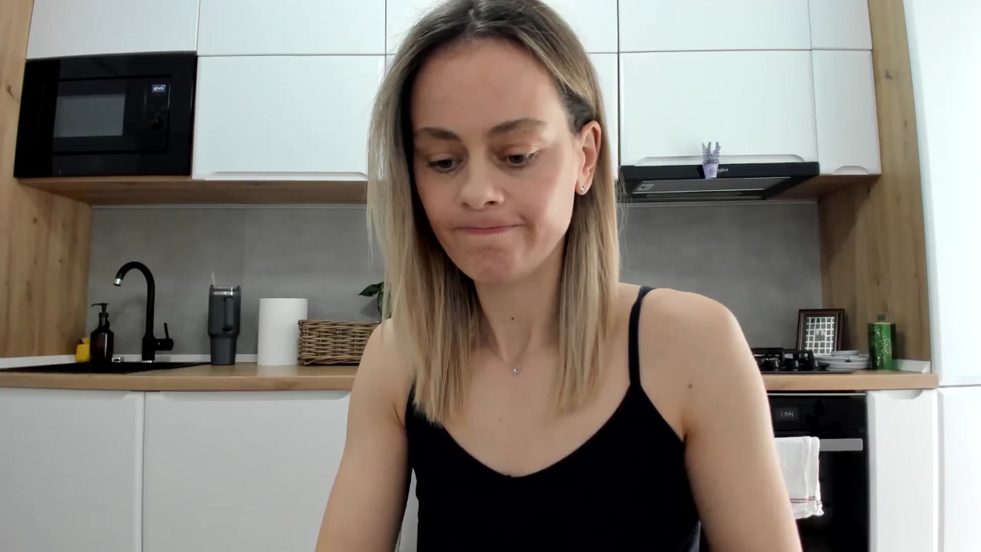 Gallery image thumbnail from DebbyPaige's myfreecams stream on, 03/13/2026, 10:03 image 7 of 20