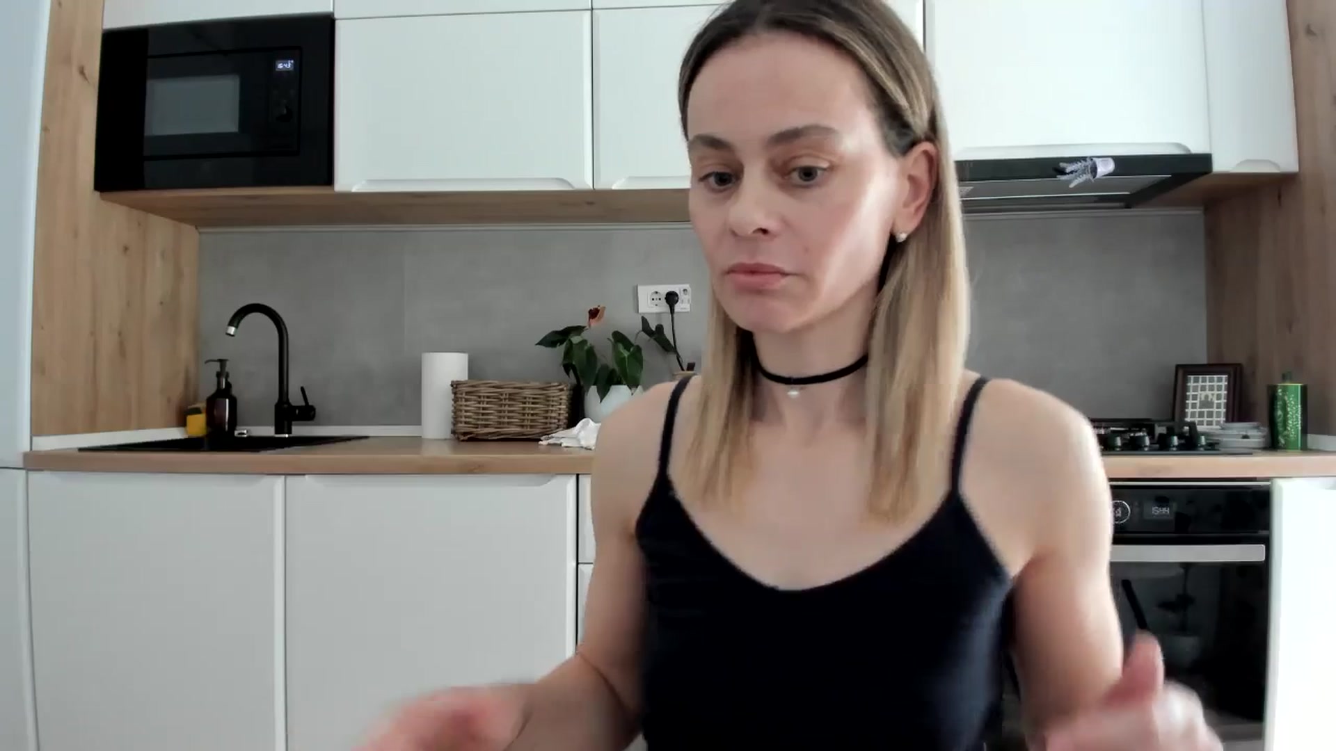 Gallery image thumbnail from DebbyPaige's myfreecams stream on, 03/17/2026, 13:56 image 17 of 20