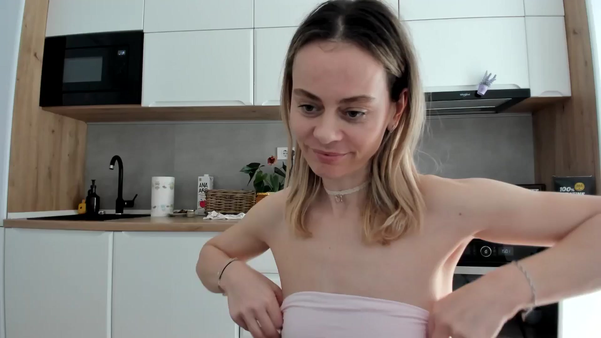 Gallery image thumbnail from DebbyPaige's myfreecams stream on, 03/24/2026, 13:18 image 1 of 20