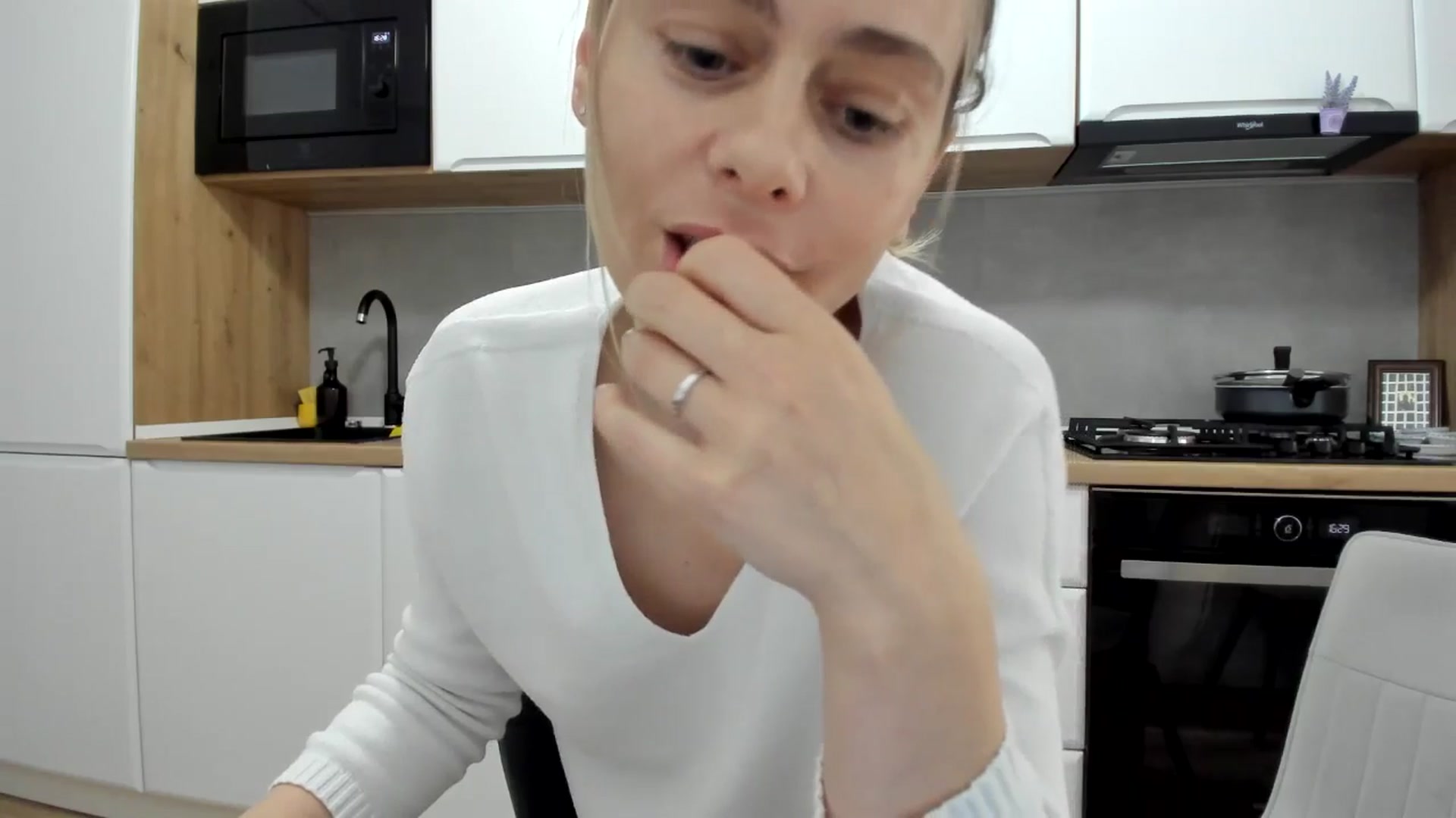 Gallery image thumbnail from DebbyPaige's myfreecams stream on, 04/30/2026, 13:32 image 20 of 20