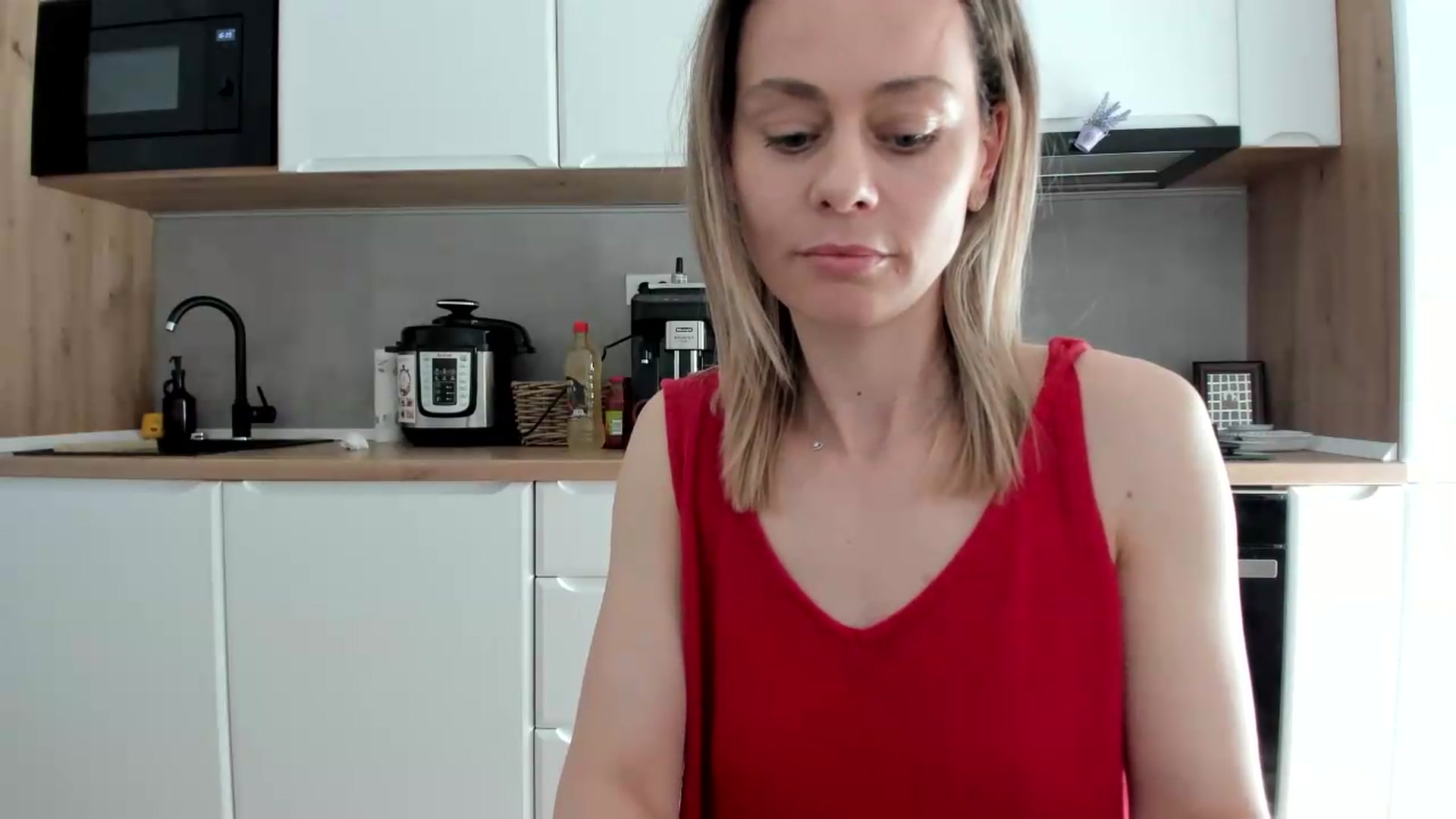 Gallery image thumbnail from DebbyPaige's myfreecams stream on, 05/26/2026, 13:49 image 8 of 20