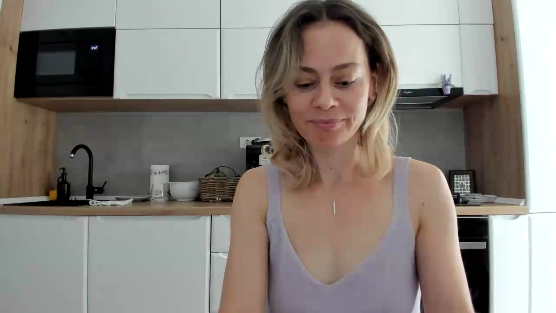 Gallery image thumbnail from DebbyPaige's myfreecams stream on, 06/25/2026, 09:37 image 7 of 20