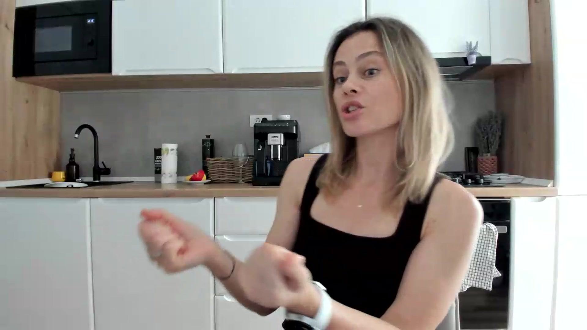 Gallery image thumbnail from DebbyPaige's myfreecams stream on, 07/03/2026, 15:38 image 12 of 20