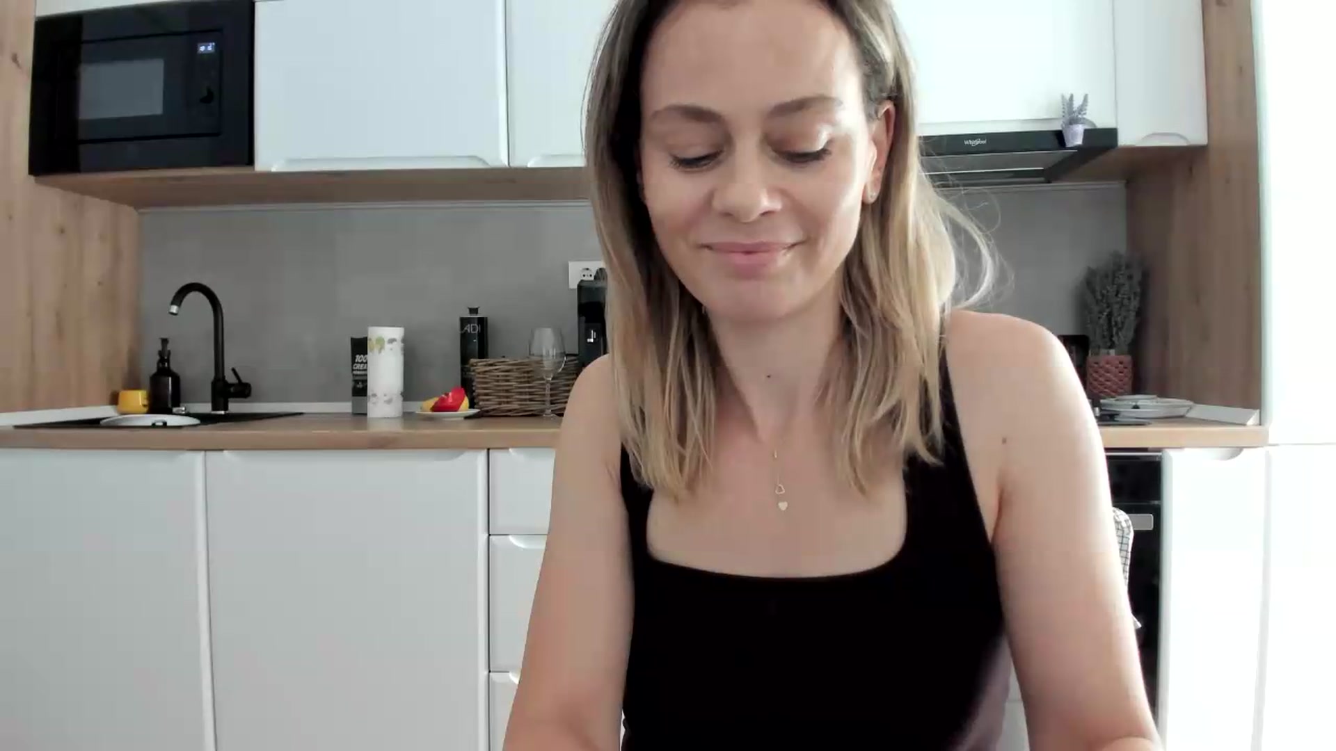 Gallery image thumbnail from DebbyPaige's myfreecams stream on, 07/03/2026, 15:38 image 10 of 20