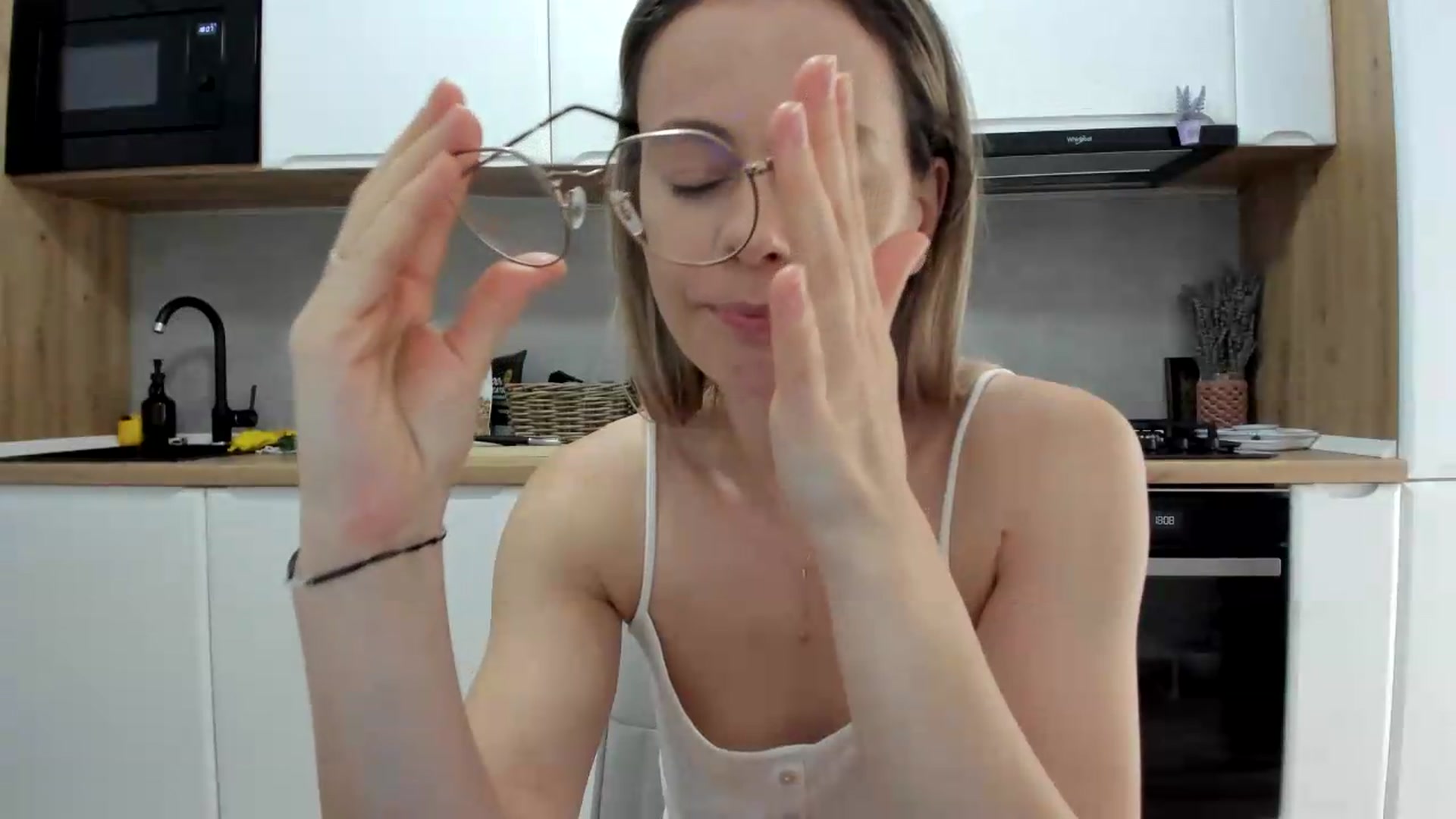 Gallery image thumbnail from DebbyPaige's myfreecams stream on, 07/08/2026, 15:34 image 8 of 20
