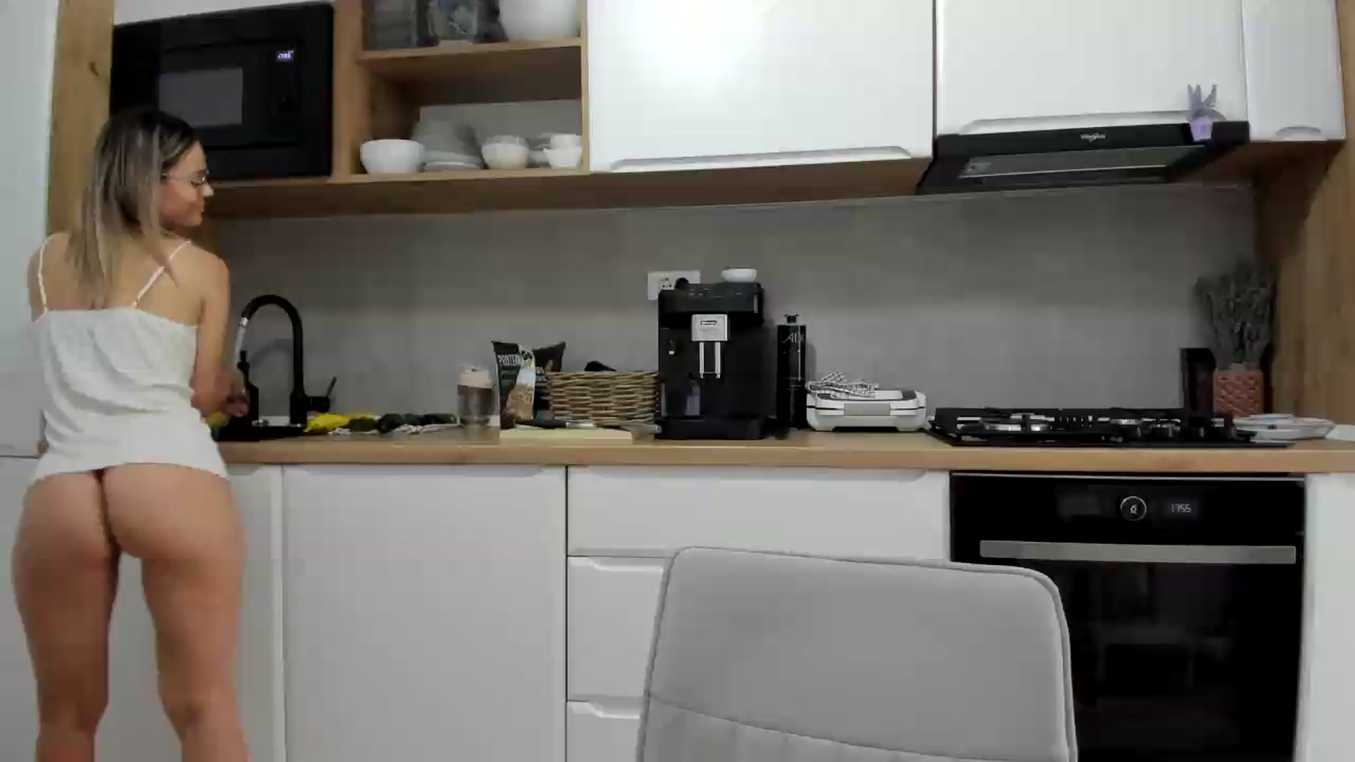 Gallery image thumbnail from DebbyPaige's myfreecams stream on, 07/08/2026, 15:34 image 1 of 20