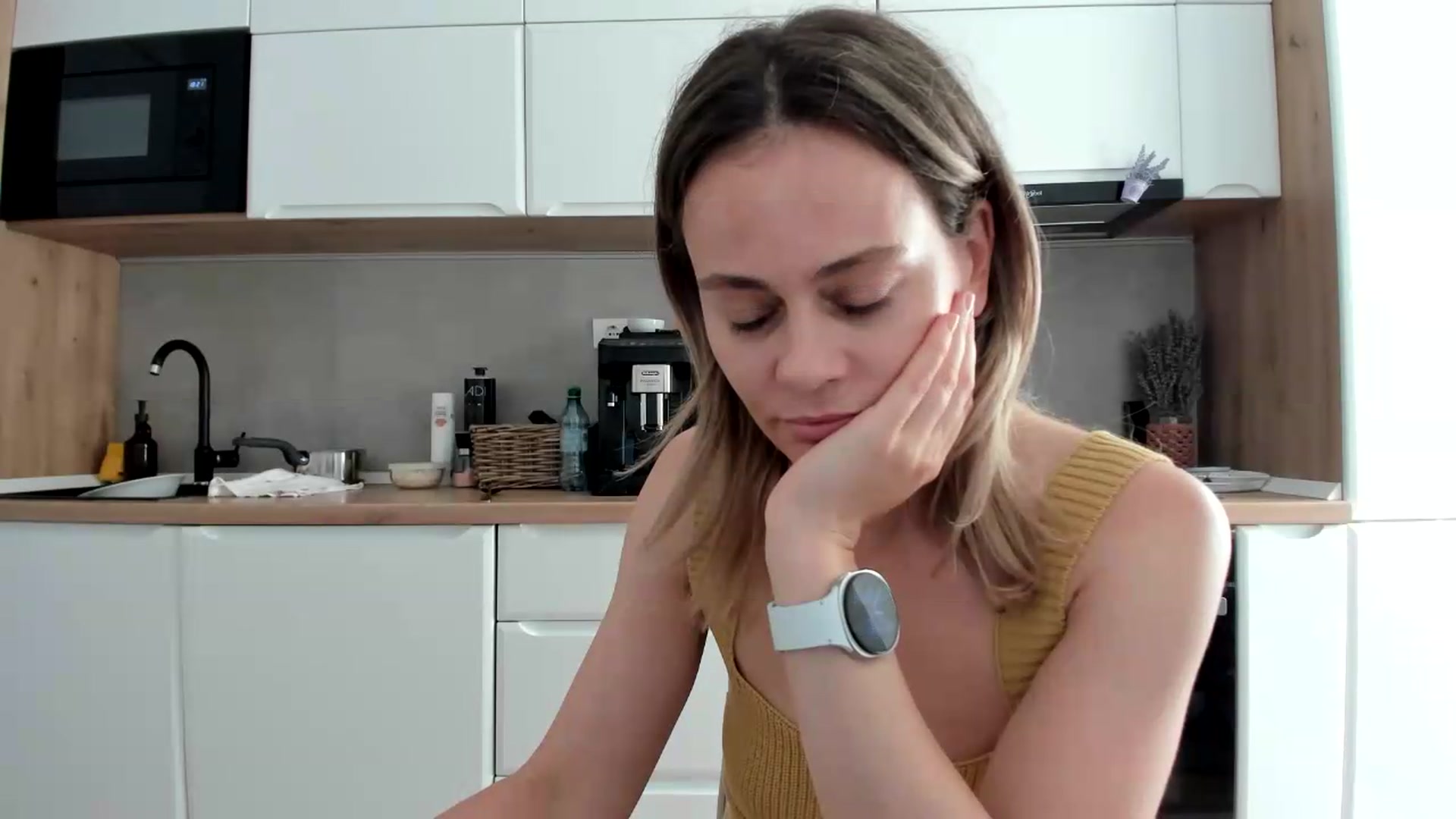 Gallery image thumbnail from DebbyPaige's myfreecams stream on, 07/20/2026, 15:33 image 12 of 20