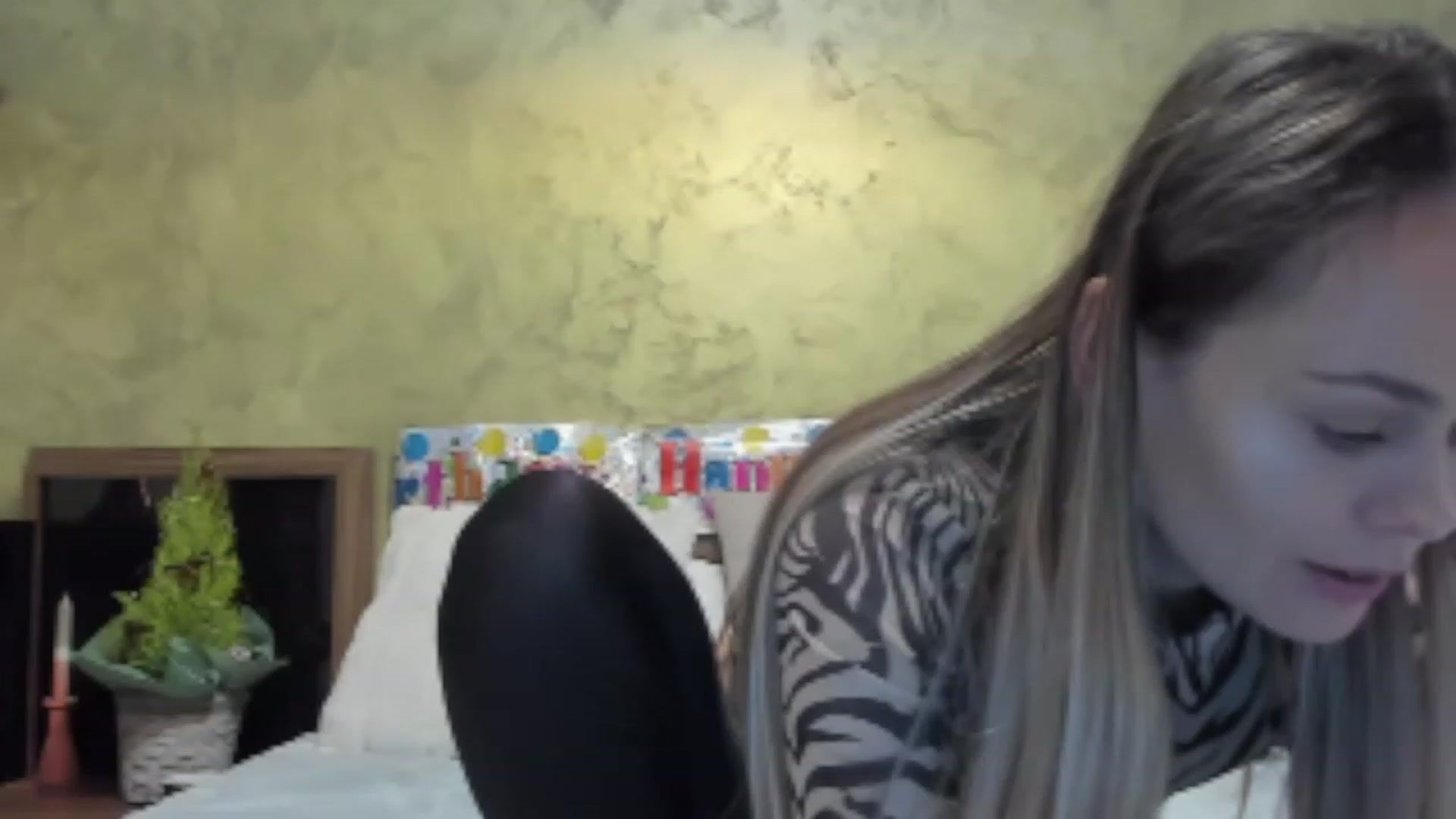 Gallery image thumbnail from DebraPaige's myfreecams stream on, 12/06/2022, 09:33 image 1 of 20