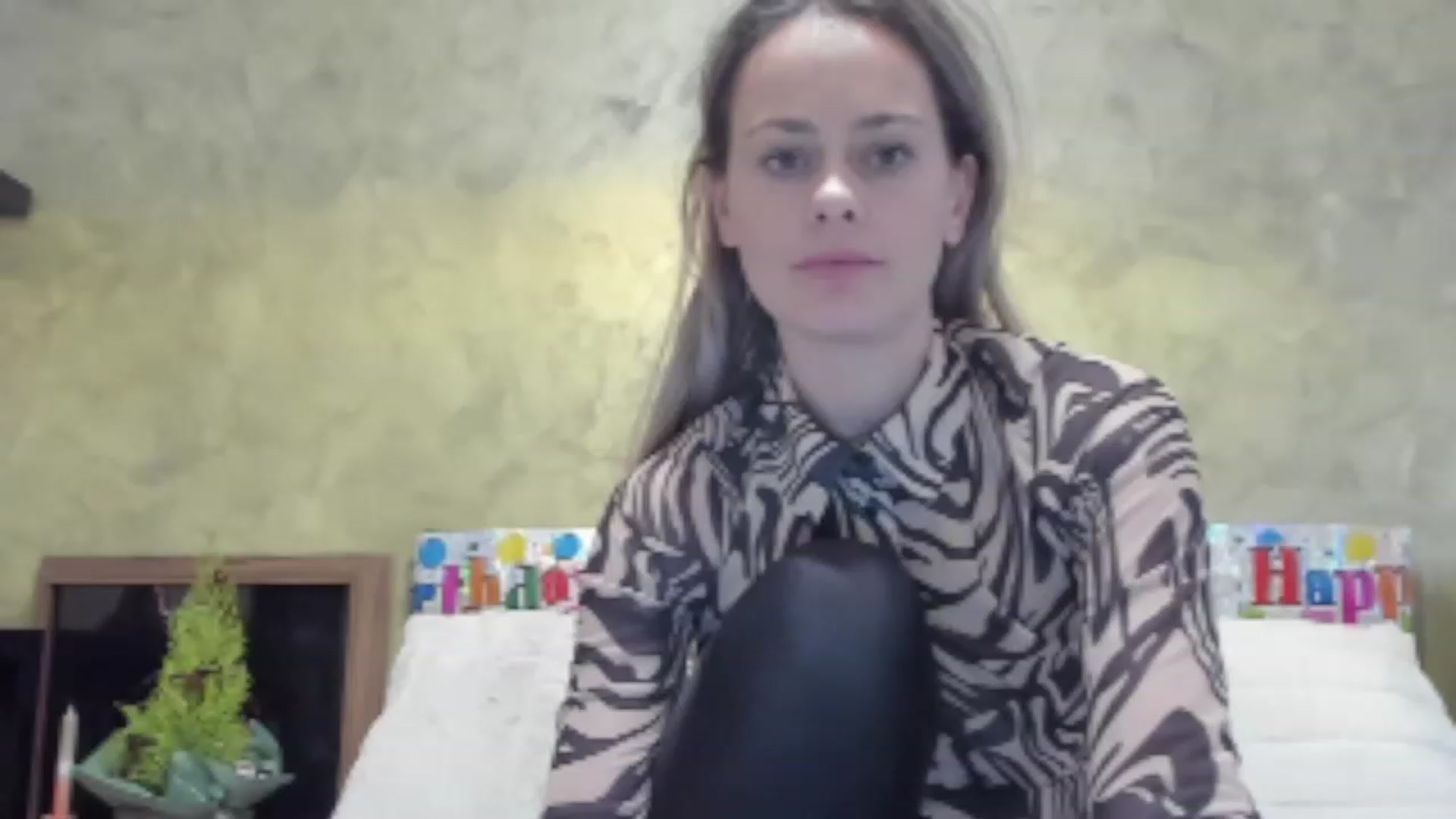 Gallery image thumbnail from DebraPaige's myfreecams stream on, 12/06/2022, 10:00 image 1 of 20