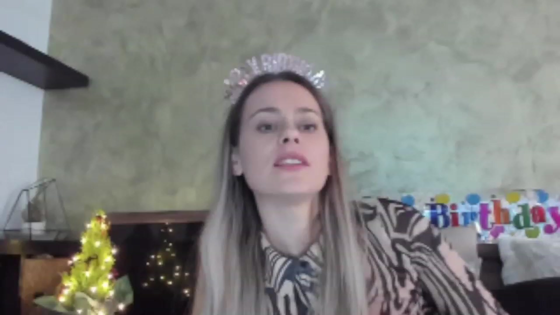 Gallery image thumbnail from DebraPaige's myfreecams stream on, 12/06/2022, 11:19 image 14 of 20