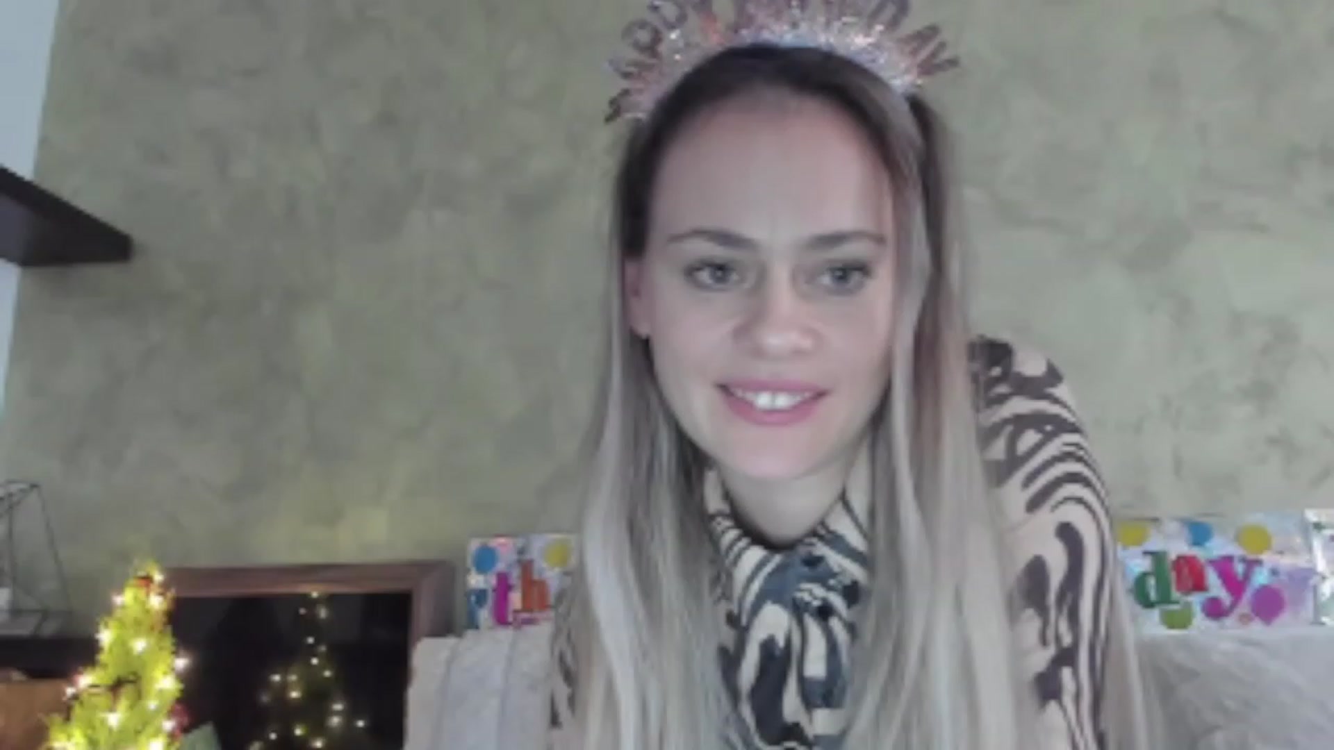 Gallery image thumbnail from DebraPaige's myfreecams stream on, 12/06/2022, 11:19 image 18 of 20