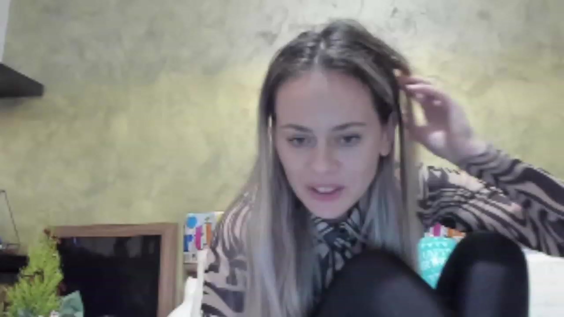 Gallery image thumbnail from DebraPaige's myfreecams stream on, 12/06/2022, 13:23 image 13 of 20