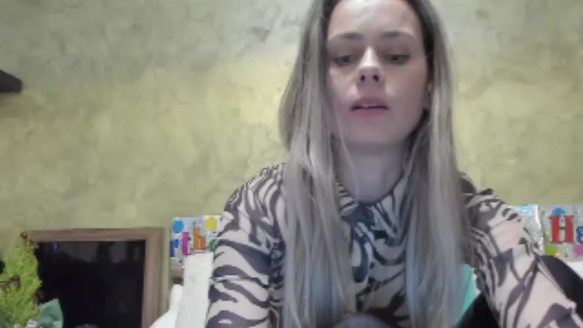 Gallery image thumbnail from DebraPaige's myfreecams stream on, 12/06/2022, 13:23 image 11 of 20