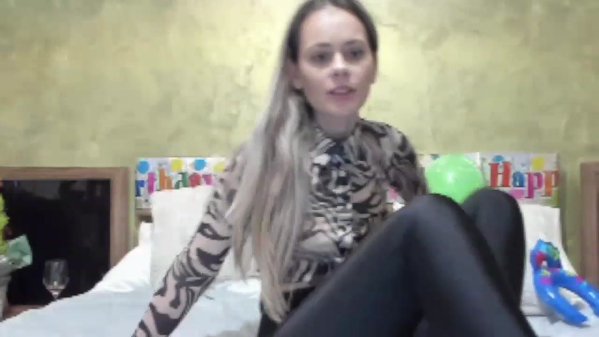Gallery image thumbnail from DebraPaige's myfreecams stream on, 12/06/2022, 14:33 image 10 of 20